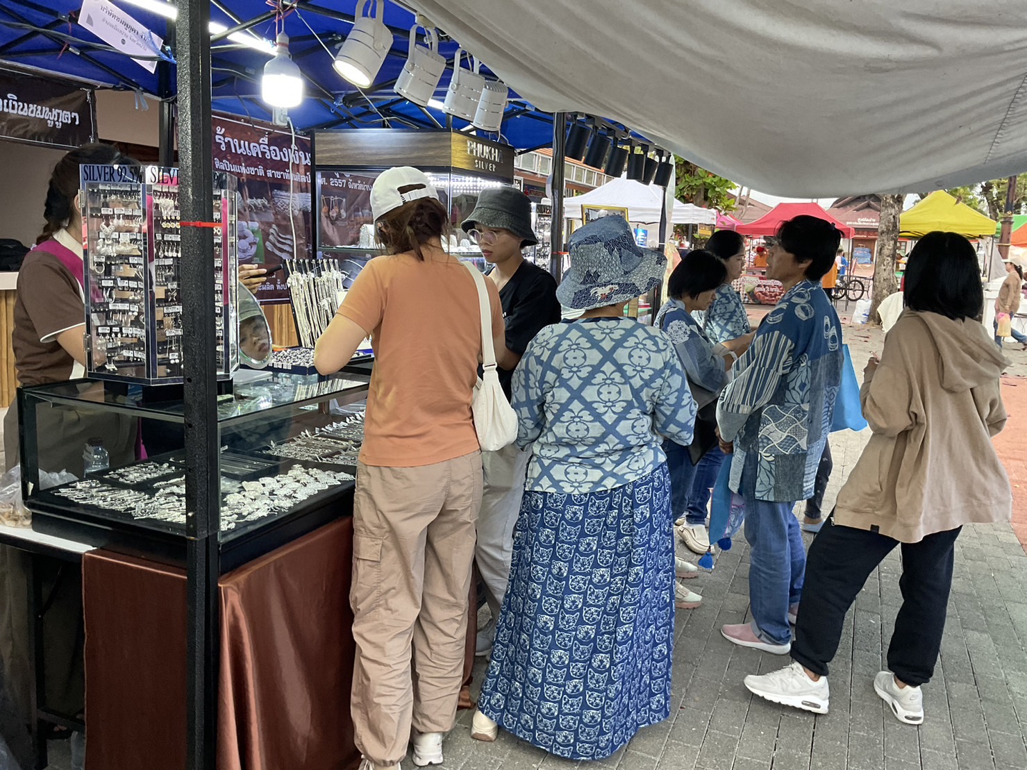 ปิดฉาก..งาน”แอ่วน่านม่วนใจ๋ OTOP ไทย OTOP น่าน”