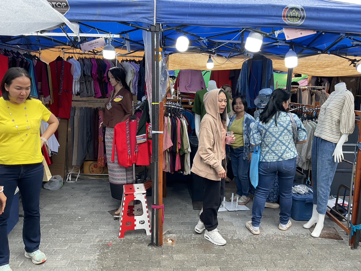 ปิดฉาก..งาน”แอ่วน่านม่วนใจ๋ OTOP ไทย OTOP น่าน”