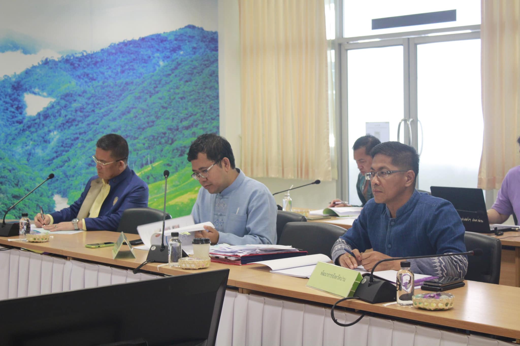พช.น่าน ร่วมประชุมกับคณะกรรมาธิการการพาณิชย์และการอุตสาหกรรม วุฒิสภา