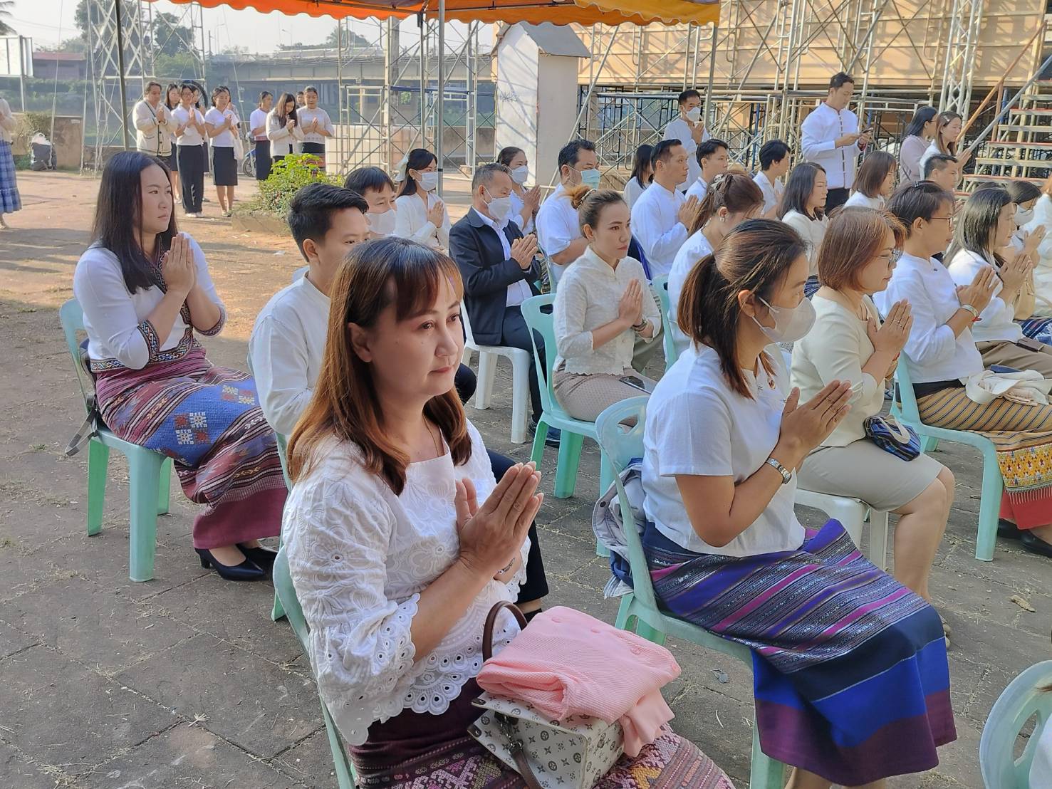 พช.น่าน ร่วมพิธีบวงสรวงสิ่งศักดิ์สิทธิ์ ศาลพระภูมิเจ้าทื่ ในงานประจำปีและของดีเมืองน่าน ประจำปี 2567