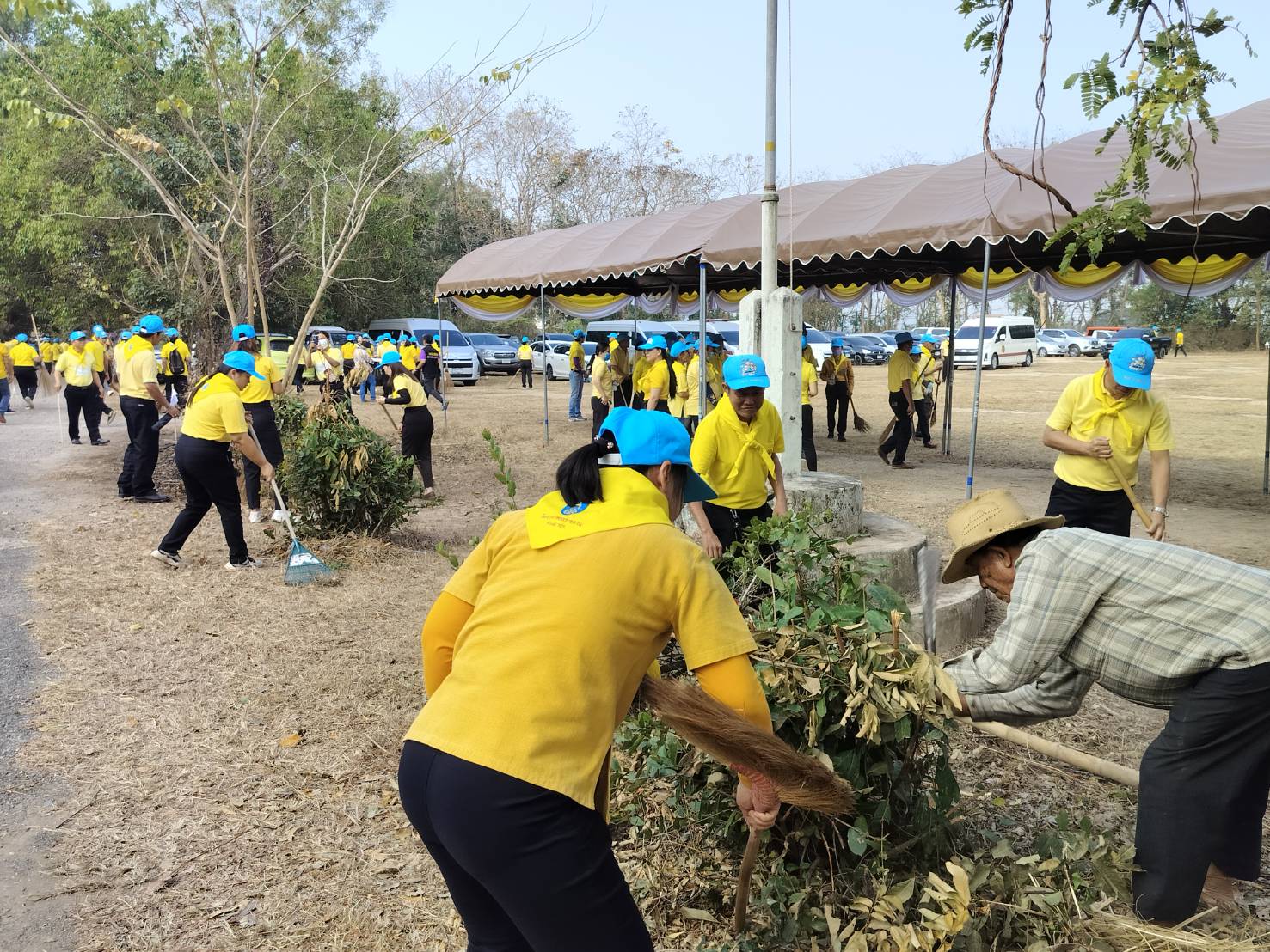พช.น่าน ร่วมกิจกรรมเนื่องในวันพระบาทสมเด็จพระพุทธเลิศหล้านภาลัย