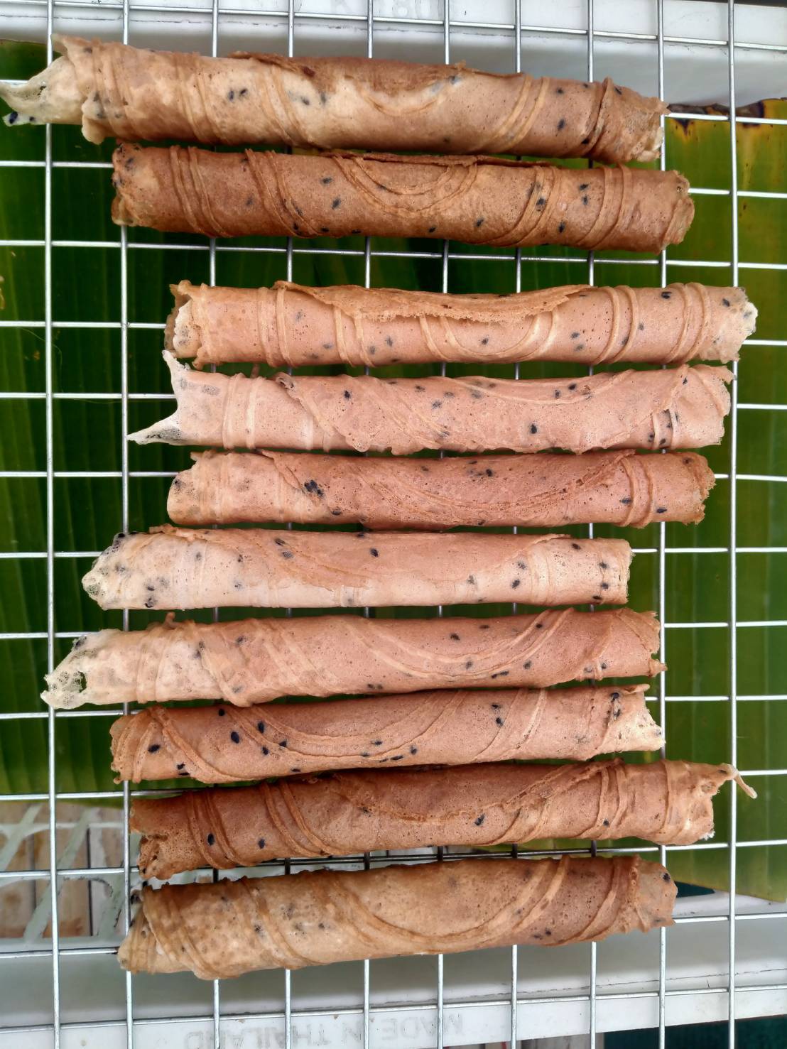 พช.น่าน เยี่ยมชมให้กำลังใจผู้ผลิตผู้ประกอบการที่นำผลิตภัณฑ์มาร่วมจัดแสดงและจําหน่ายผลิตภัณฑ์ชุมชน OTOP ผลิตภัณฑ์ Creative และของดีเมืองน่าน งานประจําปีและของดีเมืองน่าน ประจําปี 2567