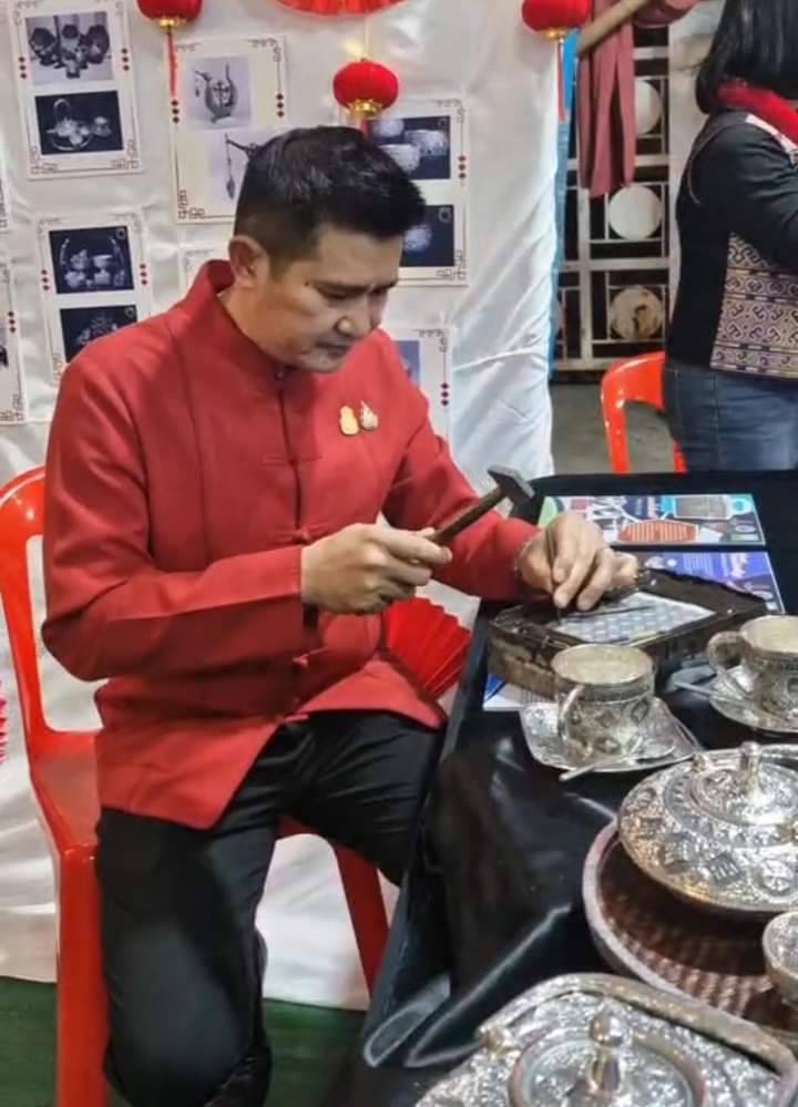 พช.น่าน เปิดการจัดแสดงและจำหน่ายผลิตภัณฑ์ชุมชน OTOP ผลิตภัณฑ์ Creative และของดีเมืองน่าน งานประจำปีและของดีเมืองน่าน ประจำปี 2567