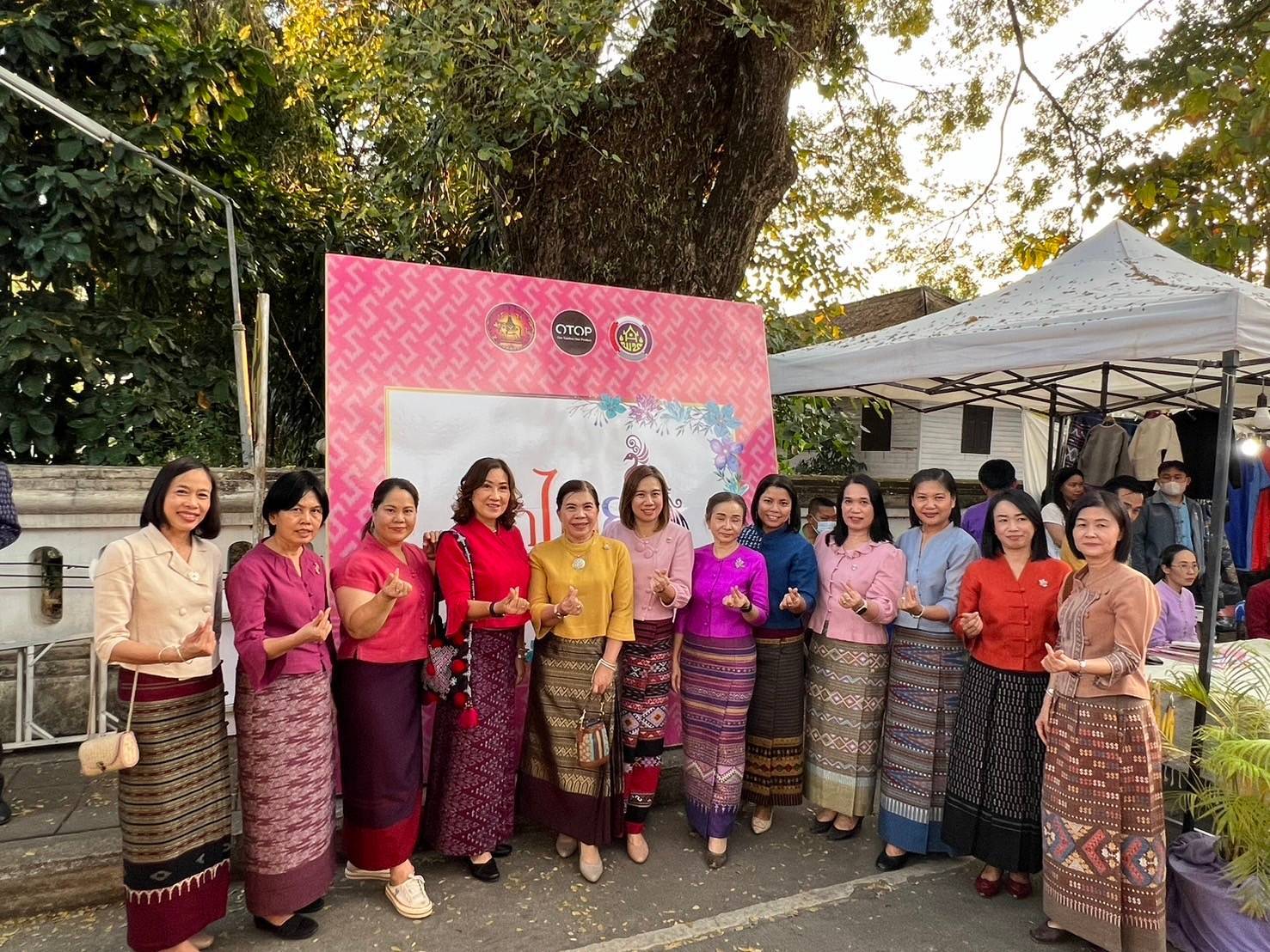 พช.น่าน เปิดการจัดแสดงและจำหน่ายผลิตภัณฑ์ชุมชน OTOP ผลิตภัณฑ์ Creative และของดีเมืองน่าน งานประจำปีและของดีเมืองน่าน ประจำปี 2567