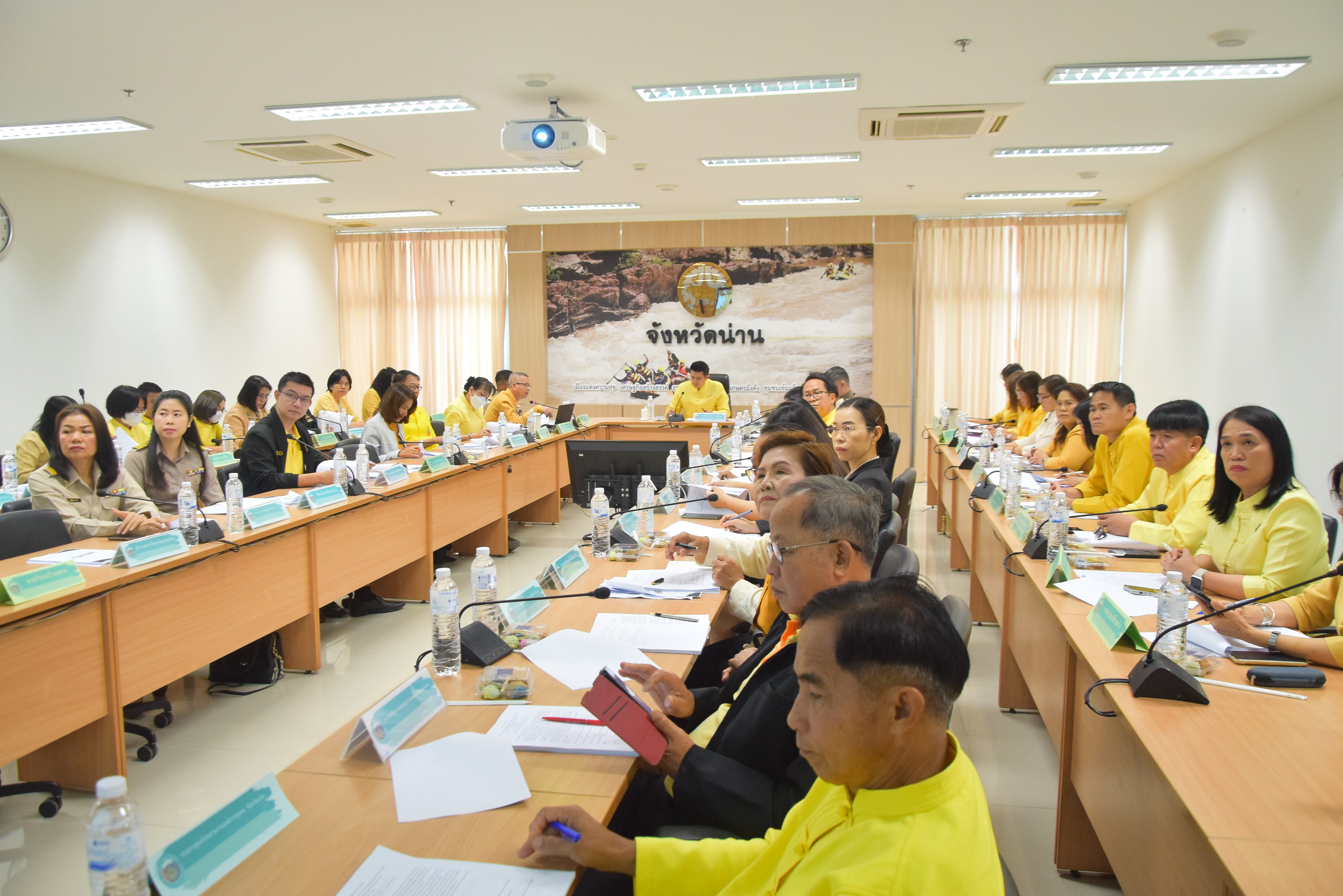 พช.น่าน : ประชุมคณะกรรมการบริหารศูนย์อำนวยการขจัดความยากจนพัฒนาคนทุกช่วงวัยอย่างยั่งยืนตามหลักปรัชญาของเศรษฐกิจพอเพียงจังหวัดน่าน (คจพ.จ) ครั้งที่ 1 /2567
