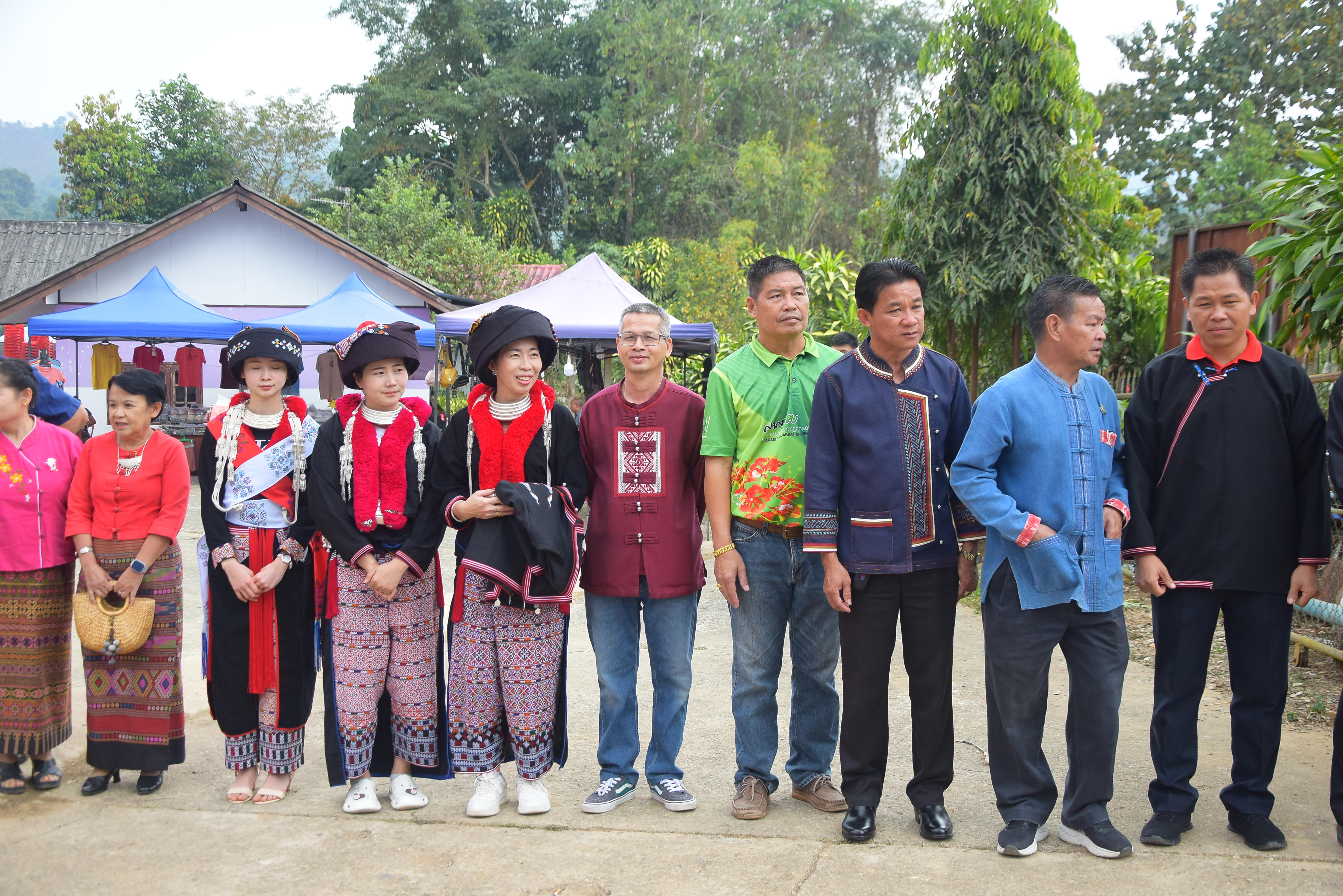 พช.น่าน ร่วมเปิดงานเทศกาลปีใหม่อิ้วเมี่ยน ชิมกาแฟสันเจริญ