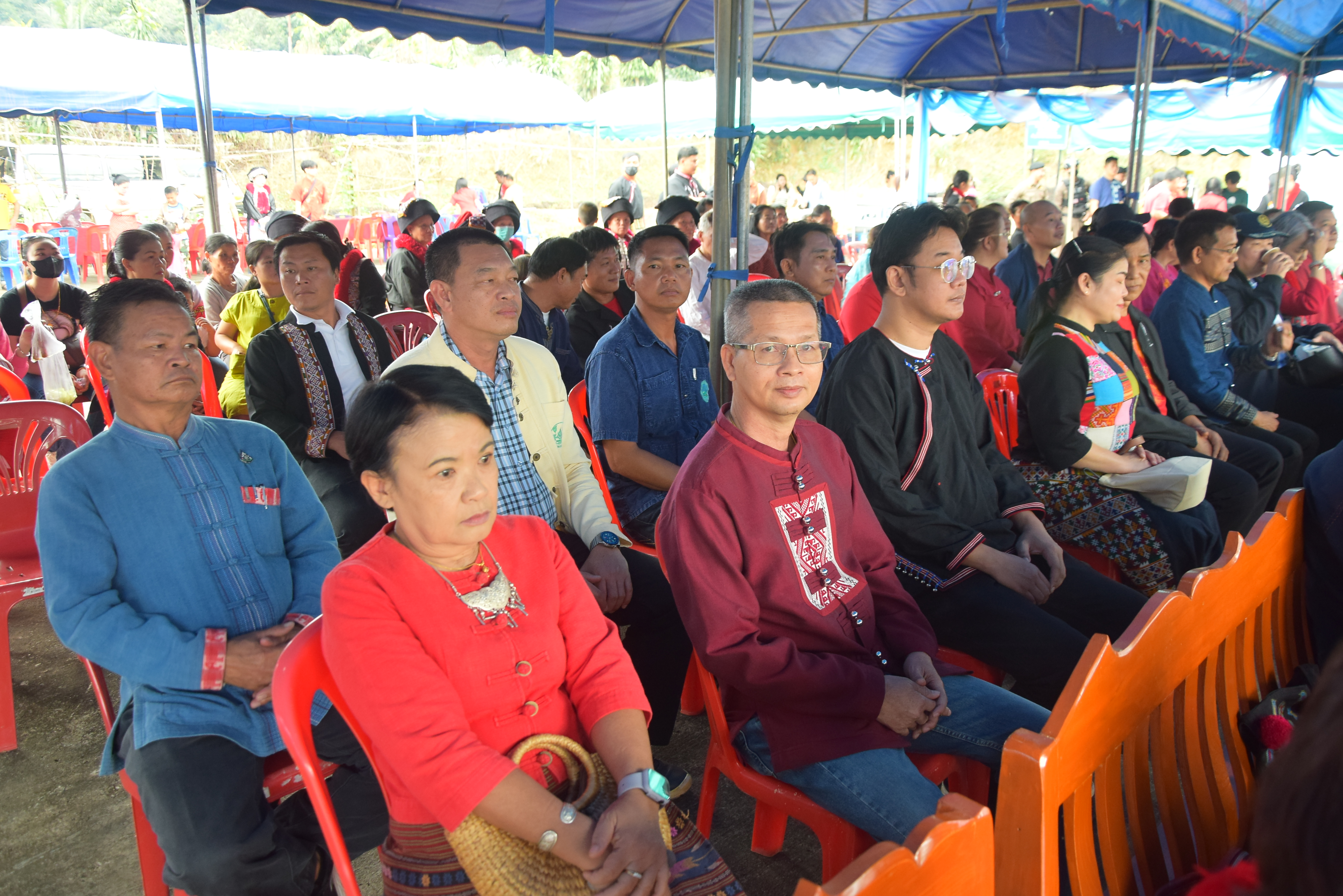 พช.น่าน ร่วมเปิดงานเทศกาลปีใหม่อิ้วเมี่ยน ชิมกาแฟสันเจริญ