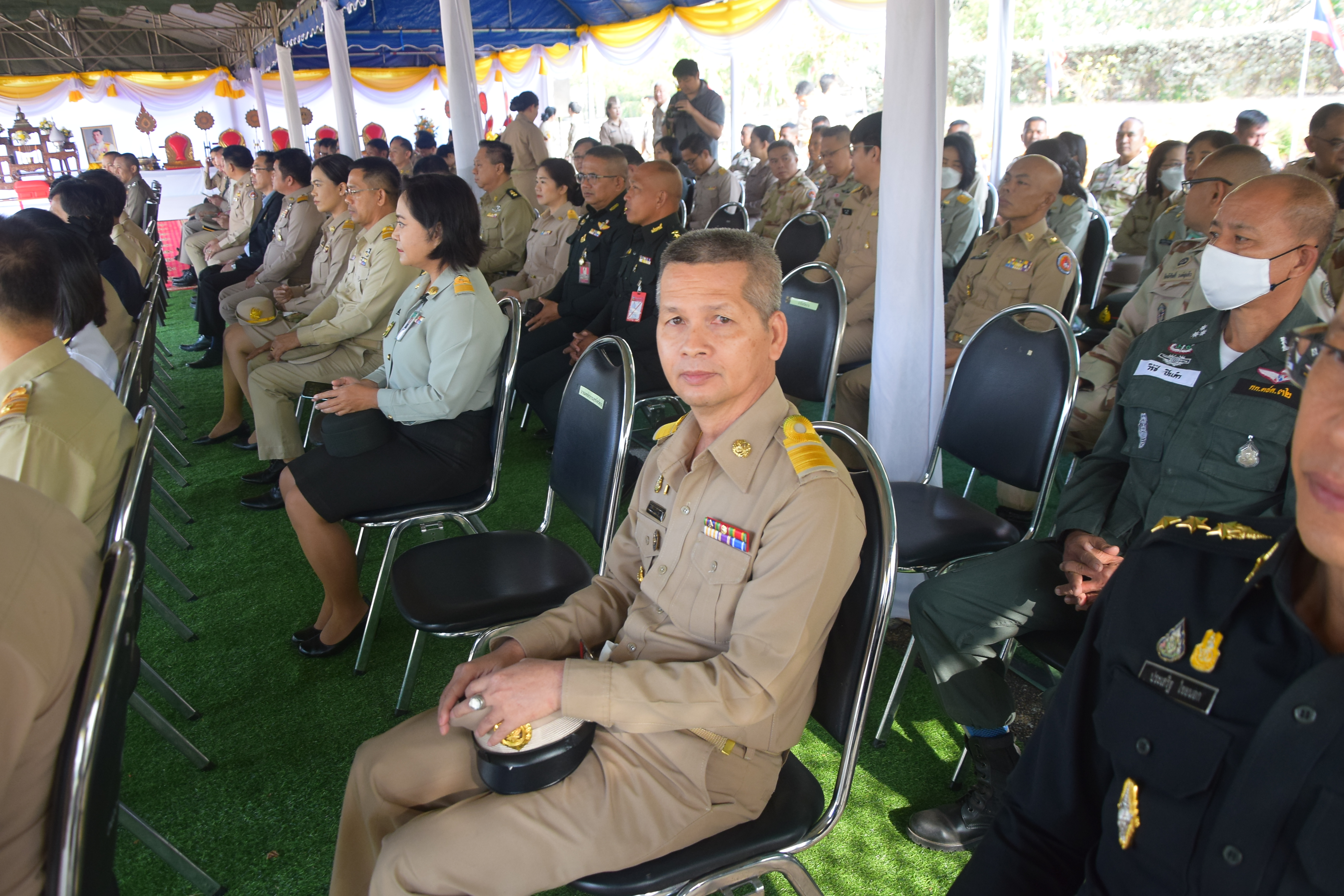 พช.น่าน ร่วมกิจกรรมวันคล้ายวันสถาปนากองอาสารักษาดินแดน ครบรอบ ๗๐ ปี และกระทําพิธีสวนสนาม กระทําสัตย์ปฏิญาณตนต่อธงชัยประจํากอง