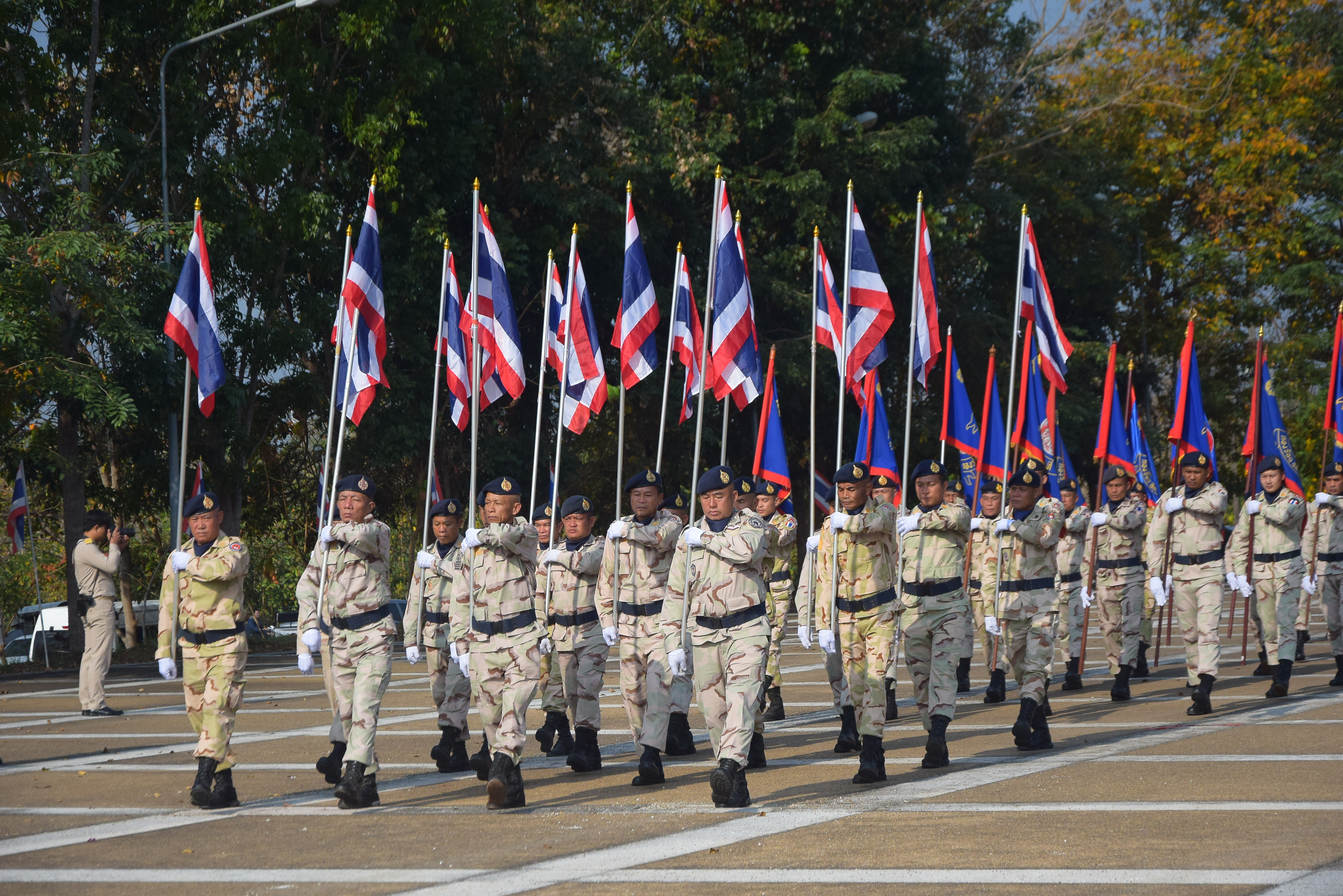 พช.น่าน ร่วมกิจกรรมวันคล้ายวันสถาปนากองอาสารักษาดินแดน ครบรอบ ๗๐ ปี และกระทําพิธีสวนสนาม กระทําสัตย์ปฏิญาณตนต่อธงชัยประจํากอง