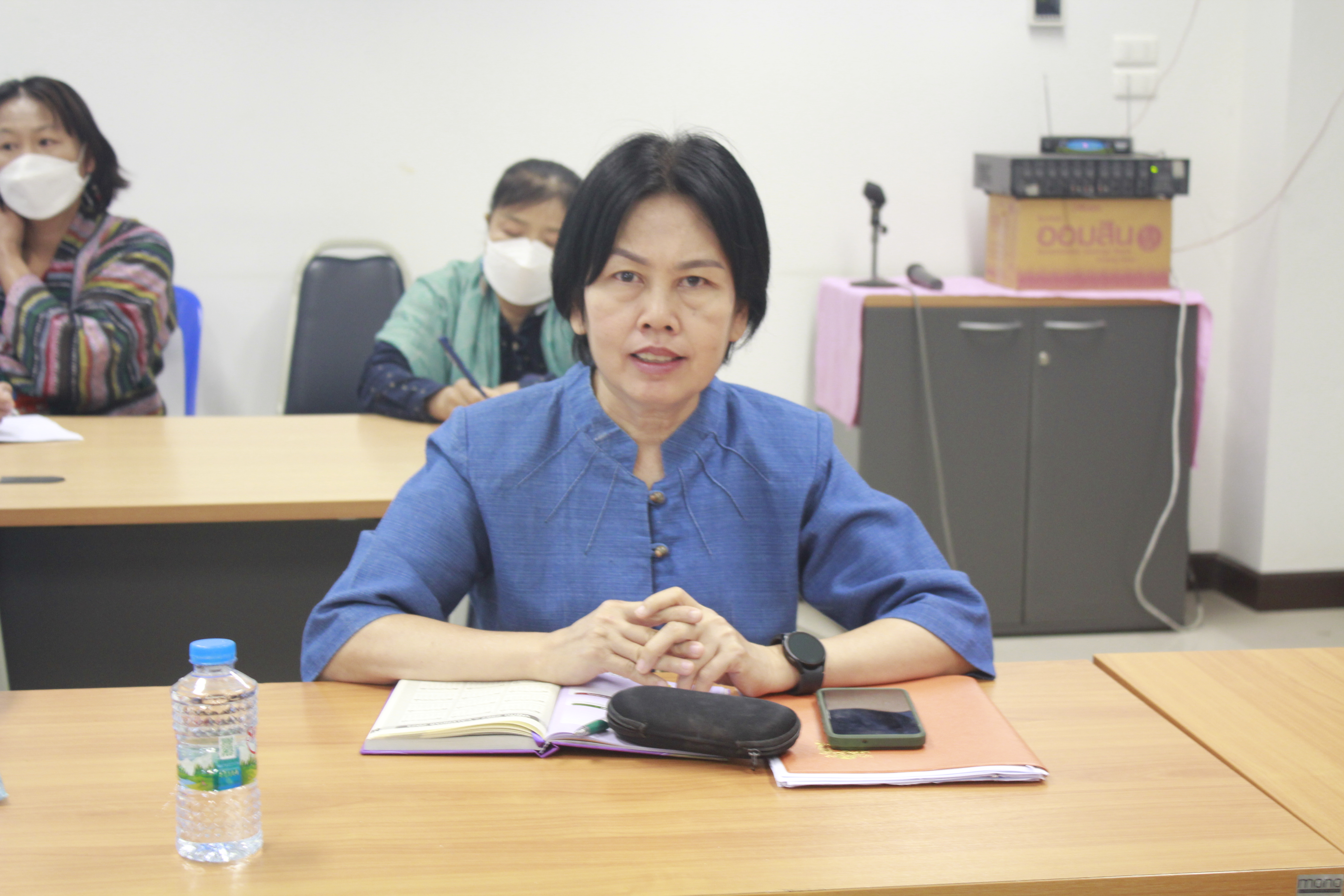 พช.น่าน   ประชุมเตรียมความพร้อมการดําเนินงานฝ่ายจัดแสดงและจําหน่ายผลิตภัณฑ์ชุมชน (OTOP) ผลิตภัณฑ์ Creative และของดีเมืองน่าน