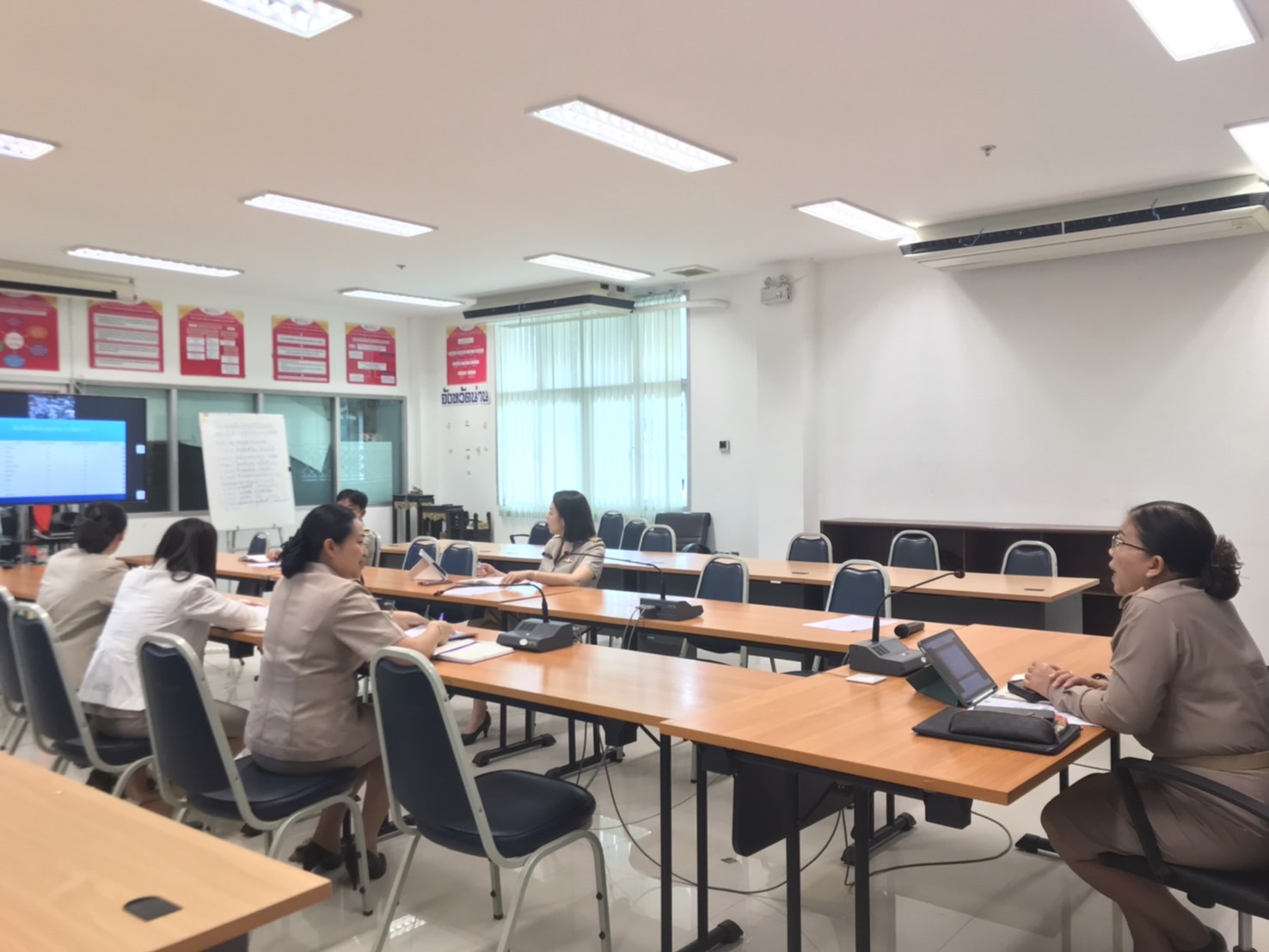 พช.น่าน ร่วมการประชุมกรมการพัฒนาชุมชน ครั้งที่ 2/2567 ประจำเดือนมกราคม 2567 ผ่านระบบวีดีทัศน์ทางไกล (Video Conference) และผ่านระบบ TV พช.