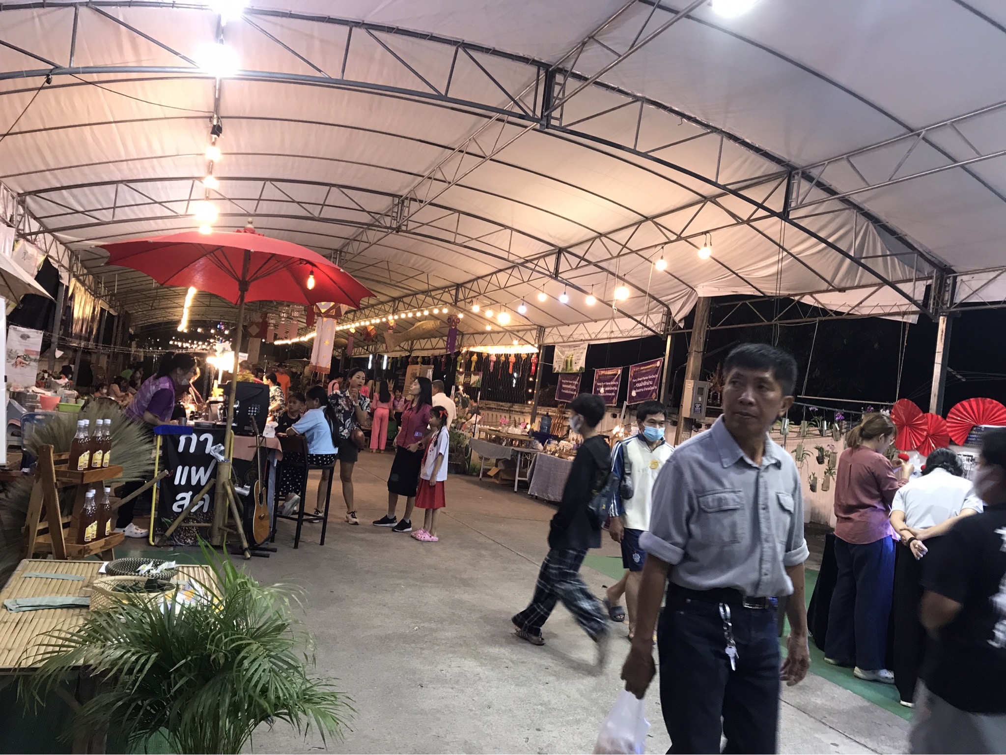 บรรยากาศ วันที่ 6 งานจัดแสดงและจําหน่ายผลิตภัณฑ์ชุมชน OTOP ผลิตภัณฑ์ Creative และของดีเมืองน่าน งานประจําปีและของดีเมืองน่าน ประจําปี 2567