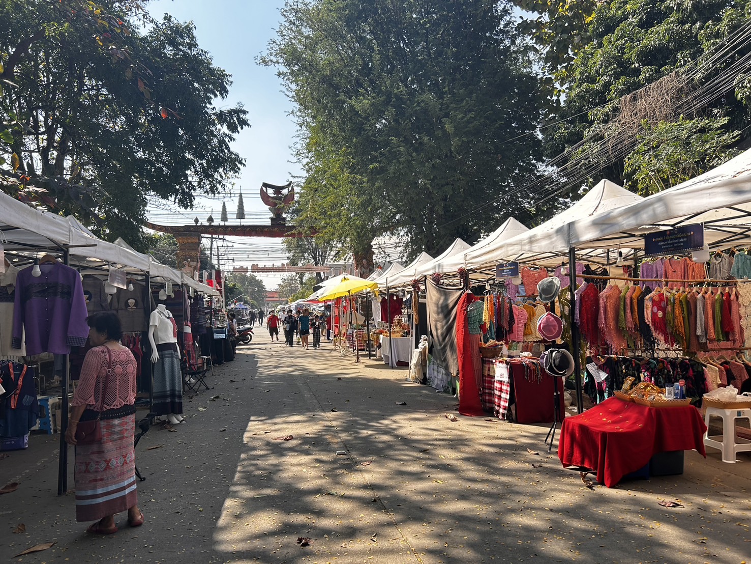 บรรยากาศ วันสุดท้าย งานจัดแสดงและจําหน่ายผลิตภัณฑ์ชุมชน OTOP ผลิตภัณฑ์ Creative และของดีเมืองน่าน งานประจําปีและของดีเมืองน่าน ประจําปี 2567