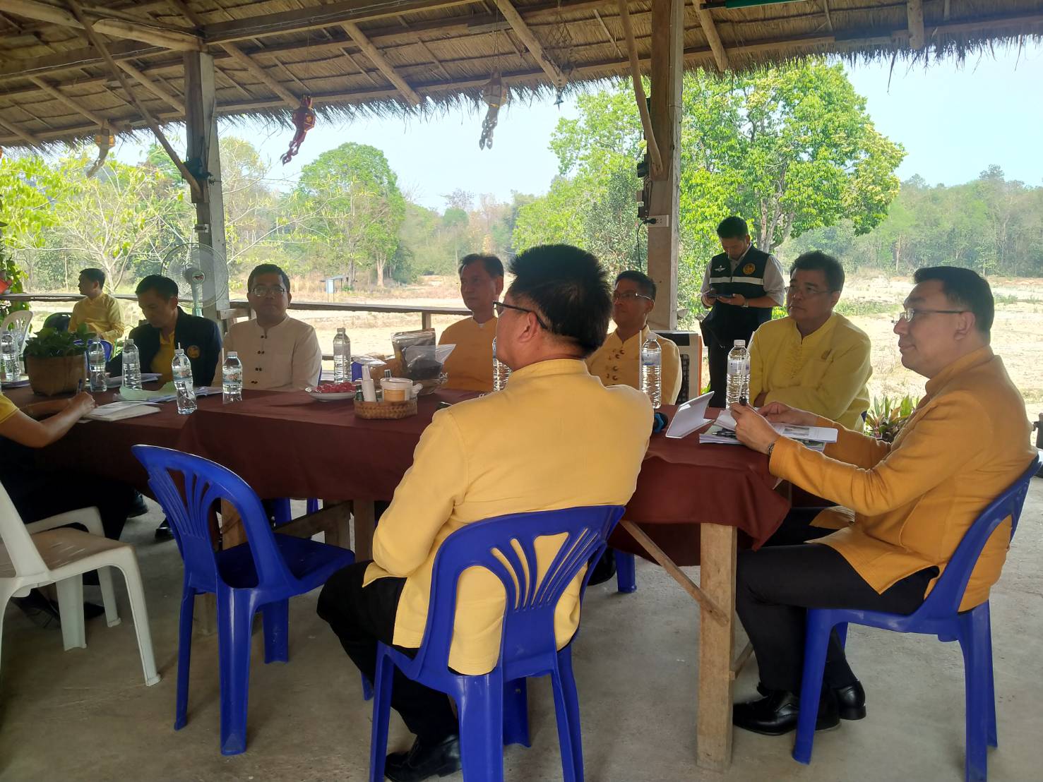 พช.น่าน ลงพื้นที่ตรวจติดตามโครงการพัฒนาพื้นที่ต้นแบบการพัฒนาคุณภาพชีวิตตามหลักทฤษฎีใหม่ ประยุกต์สู่ “โคก หนอง นา โมเดล”