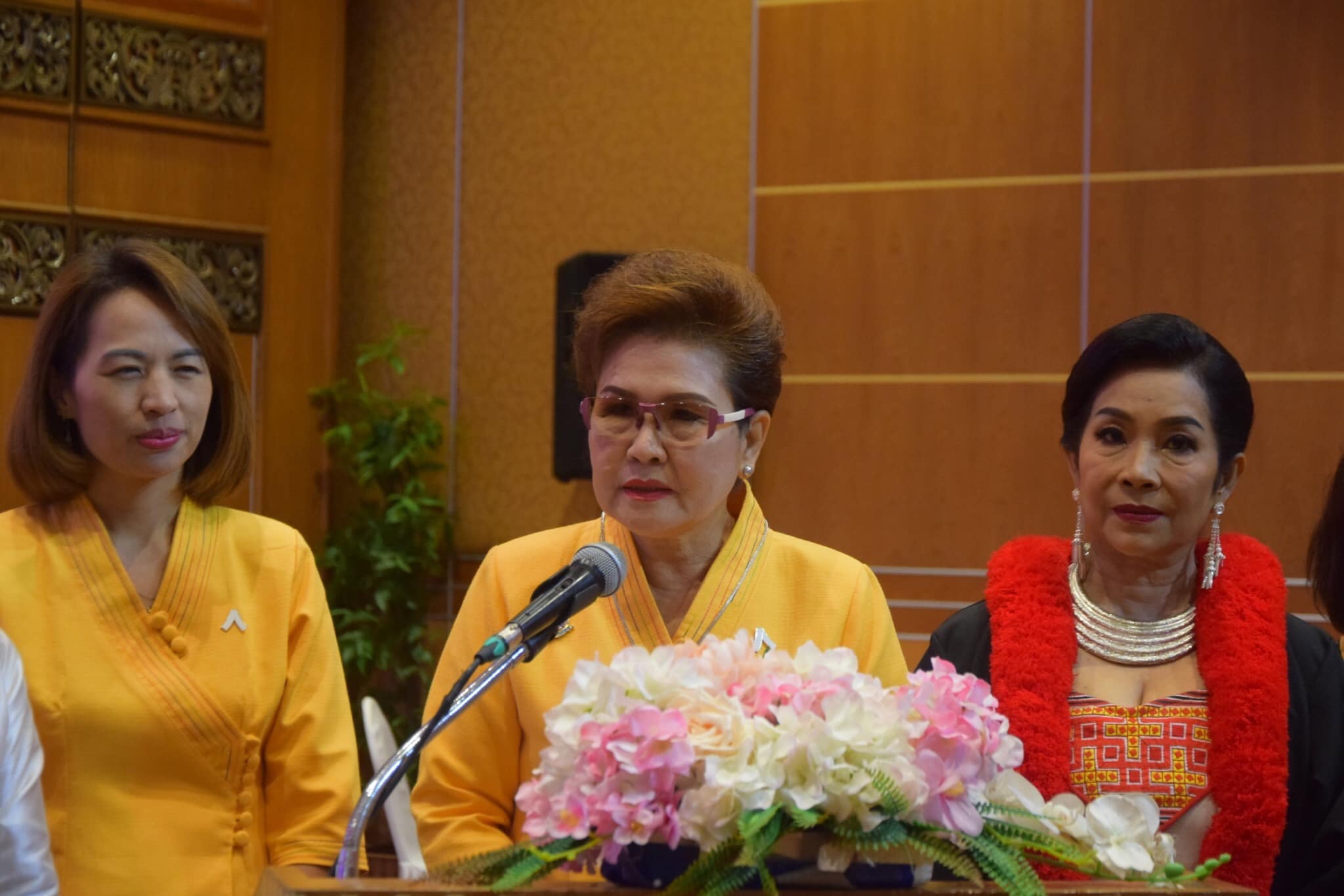 พช.น่าน จัดงานวันสตรีสากล ประจำปี 2567 โครงการ “สตรีน่าน รักษ์ถิ่น สานศิลป์ สร้างสรรค์อย่างยั่งยืน”