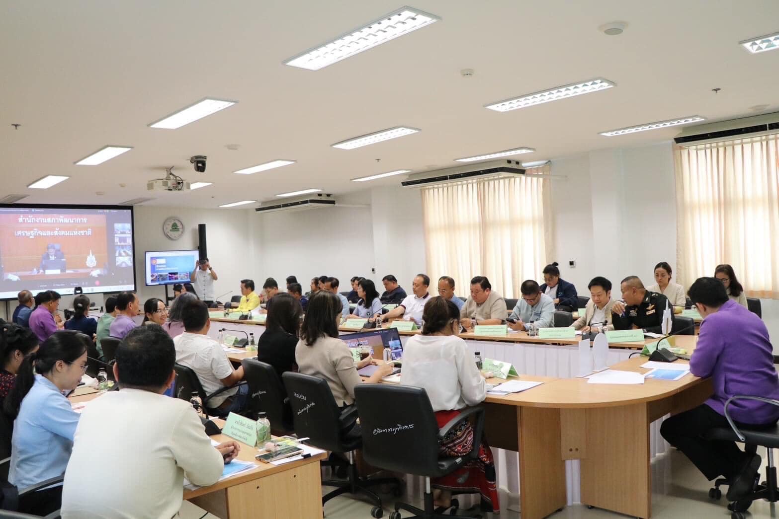 พช.น่าน ร่วมประชุมเตรียมนำเสนอ ของบประมาณ 3 โครงการใหญ่ 50 ล้านบาท ต่อที่ประชุม ครม.สัญจร