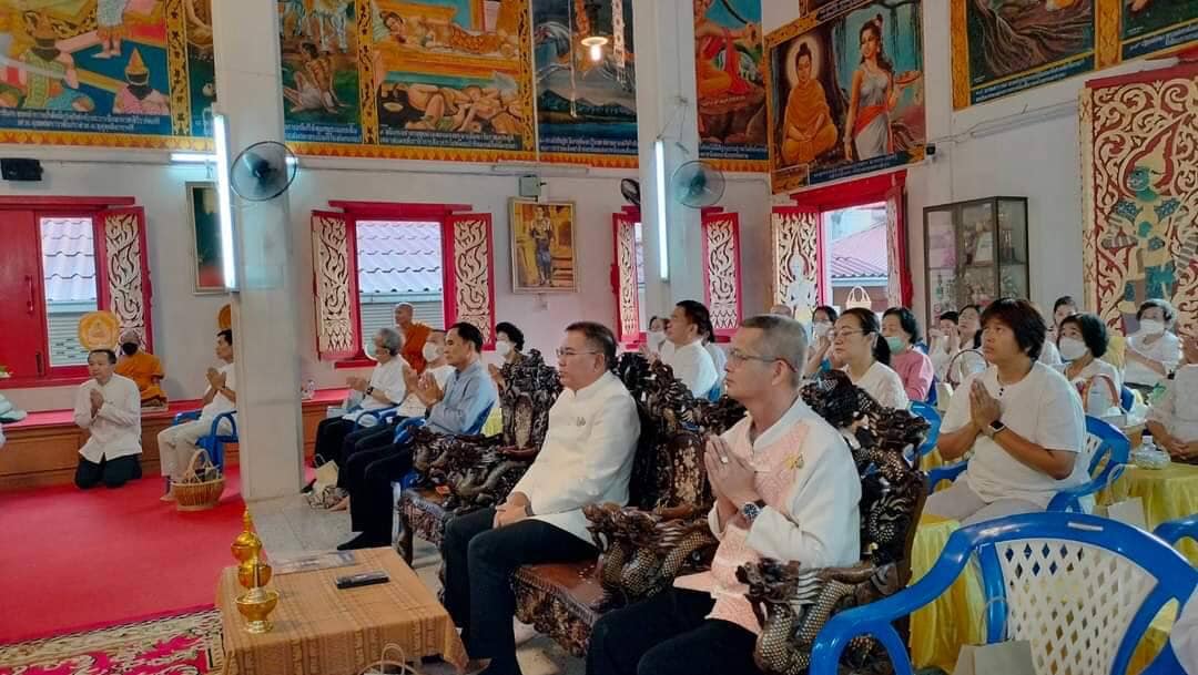 พช.น่าน ร่วมจัดกิจกรรมทำบุญตักบาตรในวันพระ ขับเคลื่อนโครงการสร้างความปรองดองสมานฉันท์โดยใช้หลักธรรมทางพระพุทธศาสนา