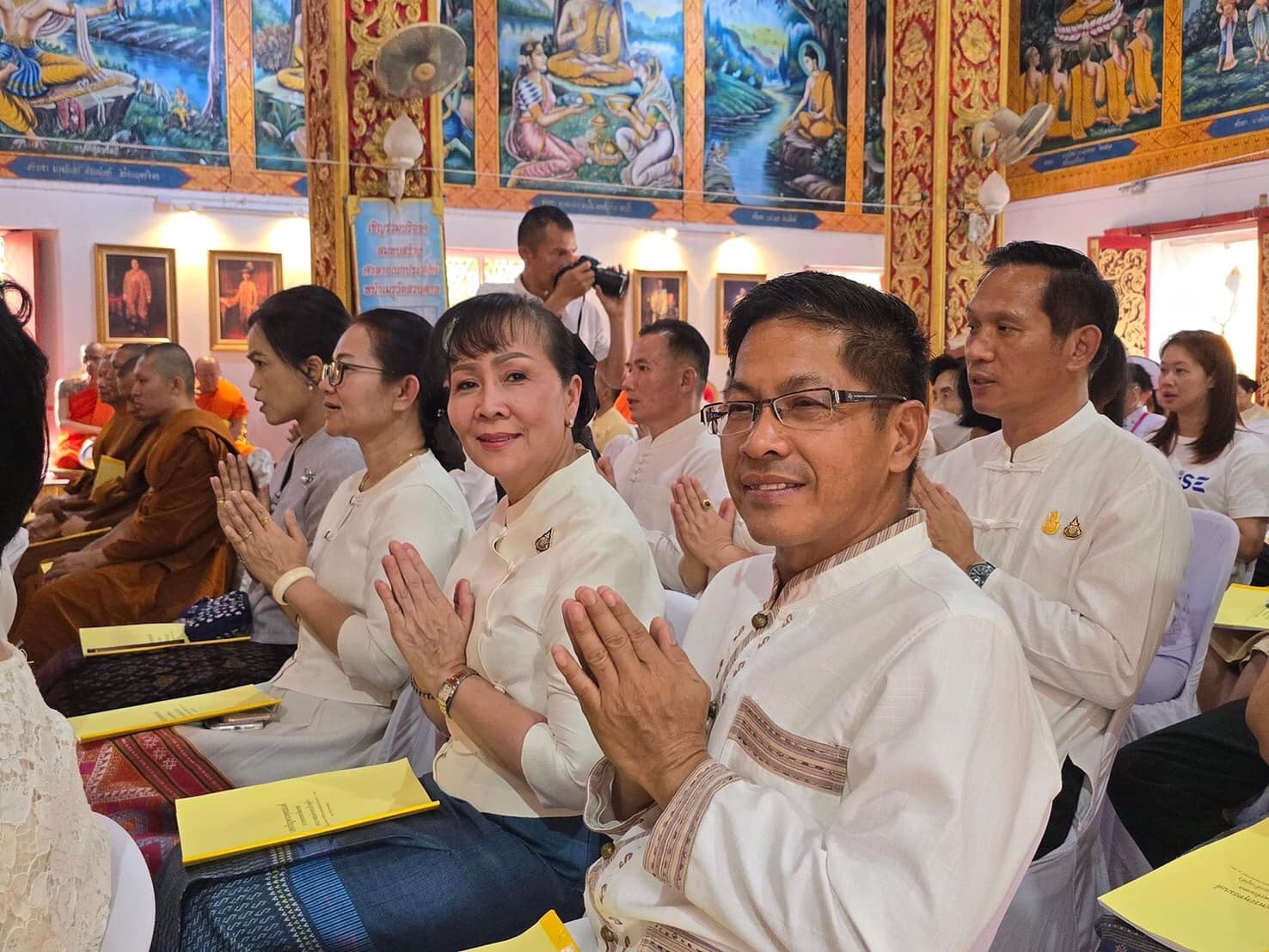 พช.น่าน ร่วมพิธีเจริญพระพุทธมนต์เฉลิมพระเกียรติ ถวายพระพรชัยมงคลแด่ พระบาทสมเด็จพระเจ้าอยู่หัว เนื่องในโอกาสวันเฉลิมพระชนมพรรษา 6 รอบ 28 กรกฎาคม 2567