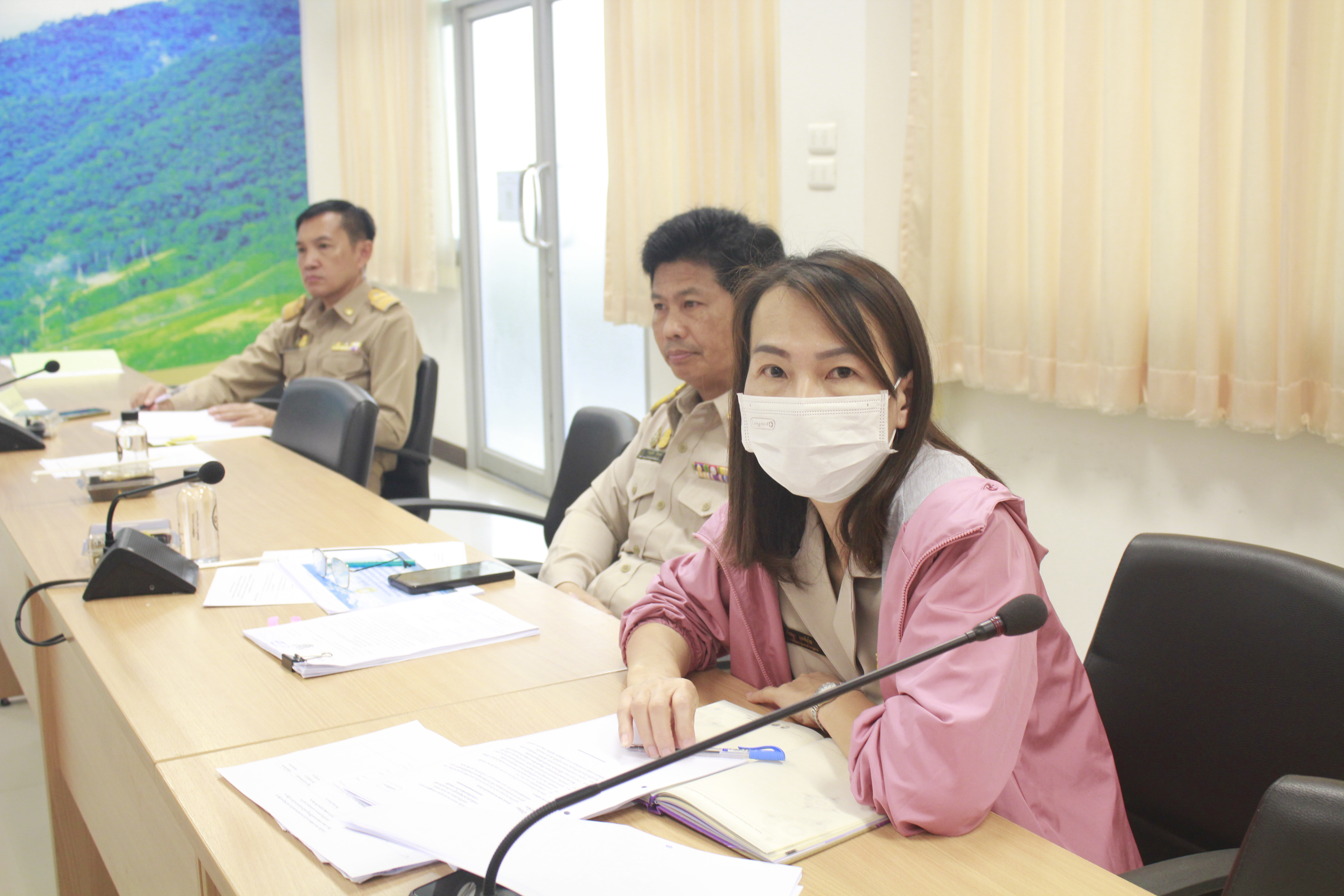 พช.น่าน ร่วมประชุมการตรวจราชการตามแผนการตรวจราชการแบบบูรณาการของคณะผู้ตรวจราชการ เขตตรวจราชการที่ 16 ประจําปีงบประมาณ พ.ศ. 2567 รอบที่ 1 ผ่านสื่ออิเล็กทรอนิกส์ (Video Conference)