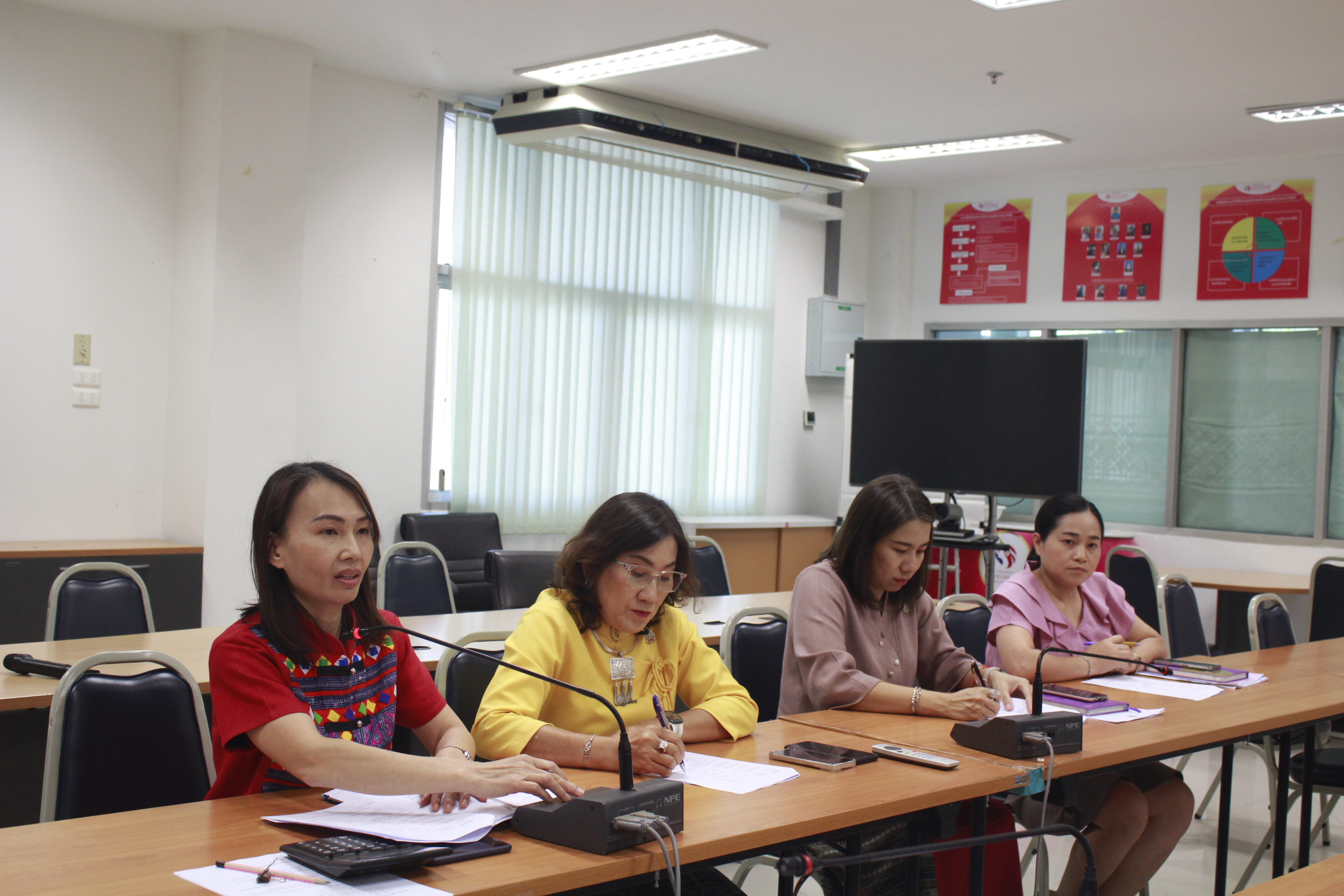 พช.น่าน ประขุมคณะกรรมการกลุ่มสะสมทรัพย์พัฒนาชุมชนจังหวัดน่าน