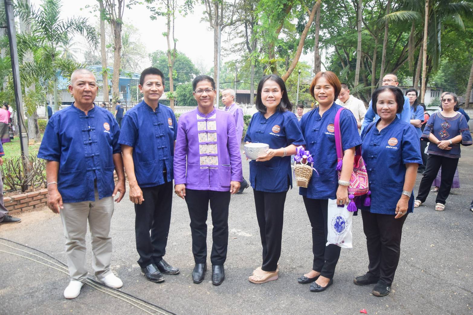 พช.น่านร่วมพิธีสรงน้ำสูมาการวะรดน้ำดำหัวขอพรจาก ผู้ว่าราชการจังหวัดน่านและรองผู้ว่าราชการจังหวัดน่าน เนื่องในประเพณีสงกรานต์ ประจำปี 2567