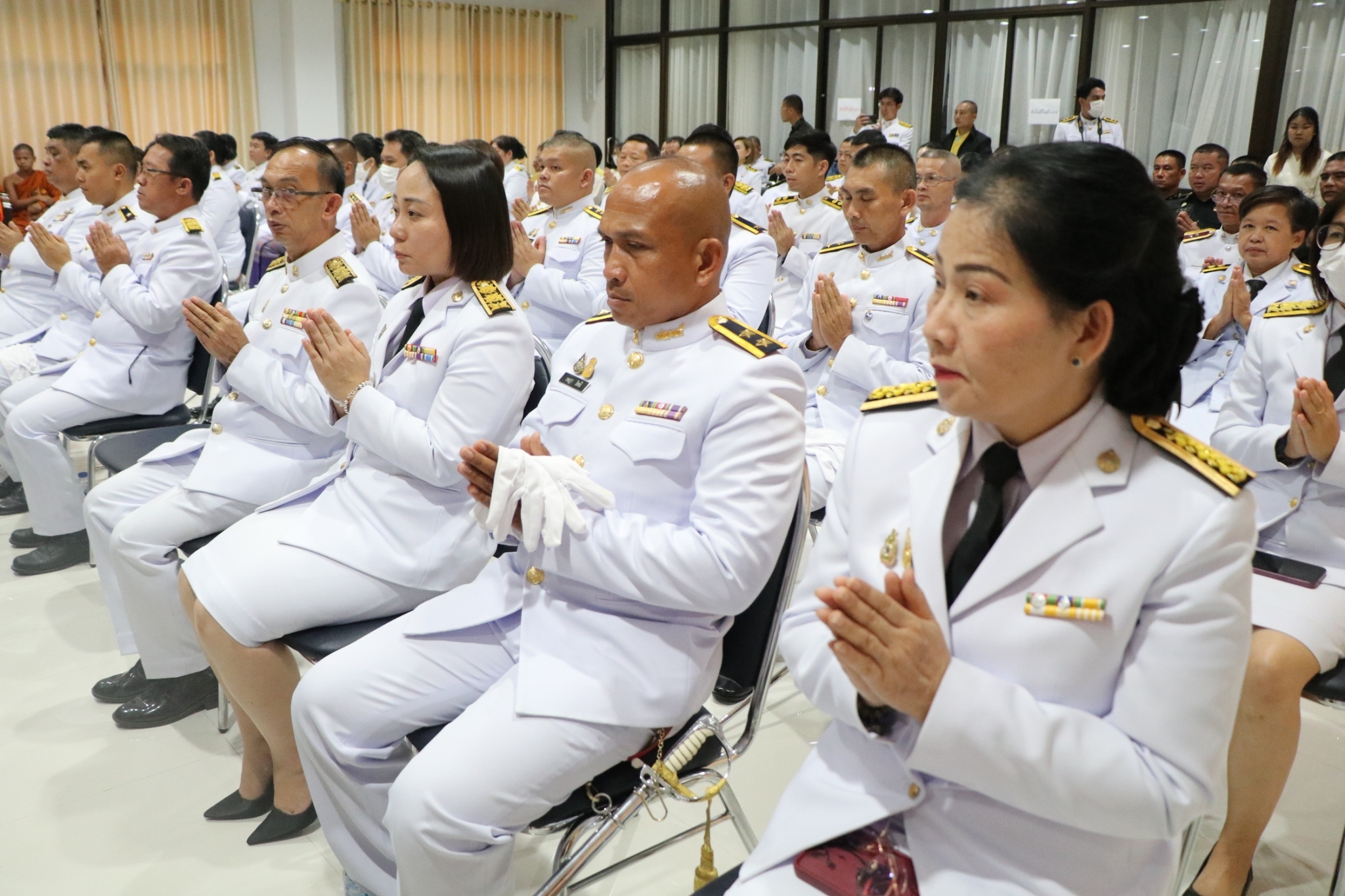 พช.น่าน ร่วมเจริญพระพุทธมนต์และเจริญจิตตภาวนา ถวายพระพรชัยมงคลแด่ พระบาทสมเด็จพระเจ้าอยู่หัว เนื่องในโอกาสพระราชพิธีมหามงคลเฉลิมพระชนมพรรษา 6 รอบ และเนื่องในโอกาสวันคล้ายวันประสูติ สมเด็จพระเจ้าลูกยาเธอ เจ้าฟ้าที่ปังกรรัศมีโชติ มหาวชิโรตตมางกูร สิริวิบูลยราชกุมาร