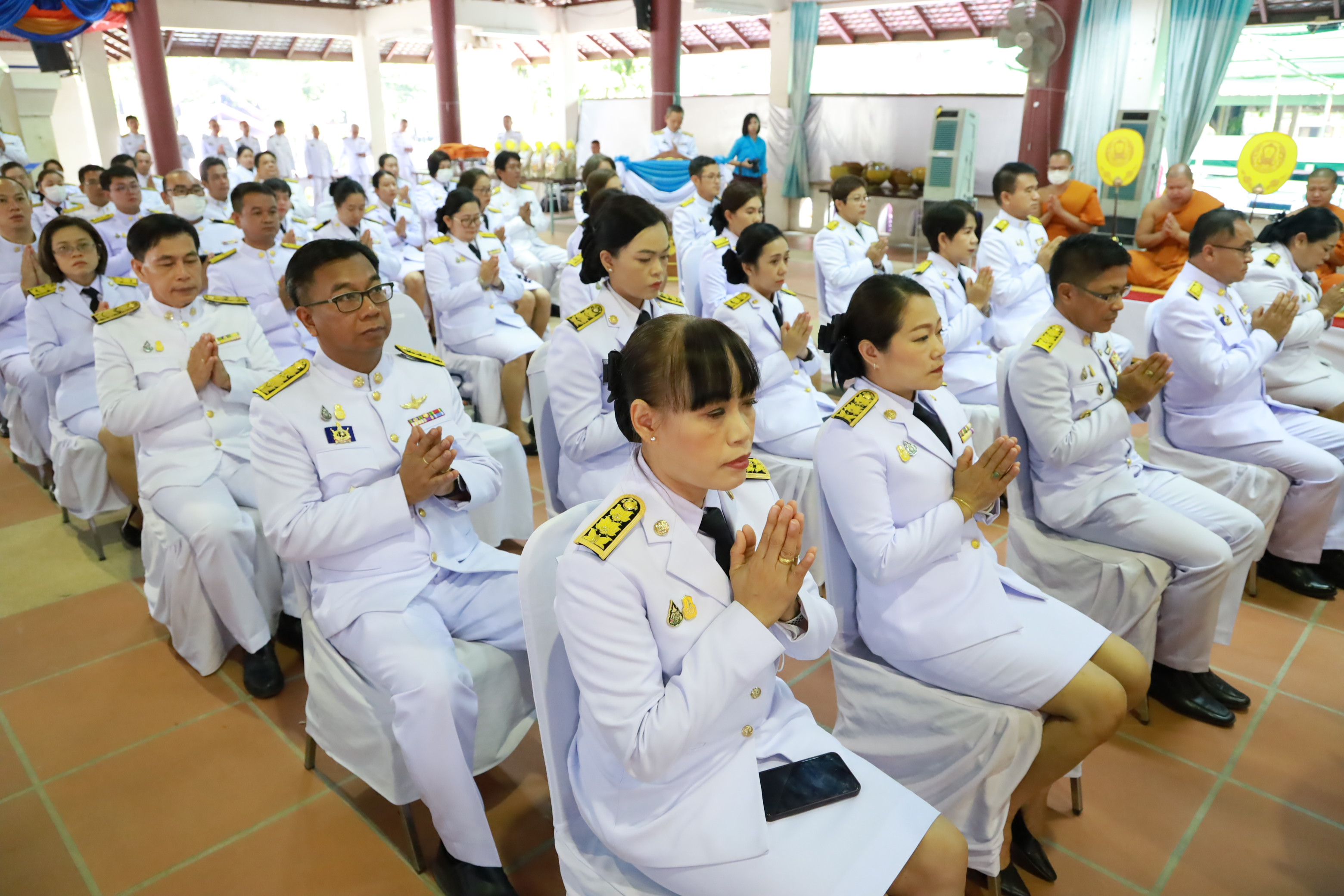 พช.น่าน ร่วมทำบุญตักบาตรถวายพระกุศลและถวายพระพร เนื่องในโอกาสวันคล้ายวันประสูติ สมเด็จพระเจ้าลูกยาเธอ เจ้าฟ้าทีปังกรรัศมีโชติ มหาวชิโรตตมางกูร สิริวิบูลยราชกุมาร 29 เมษายน 2567