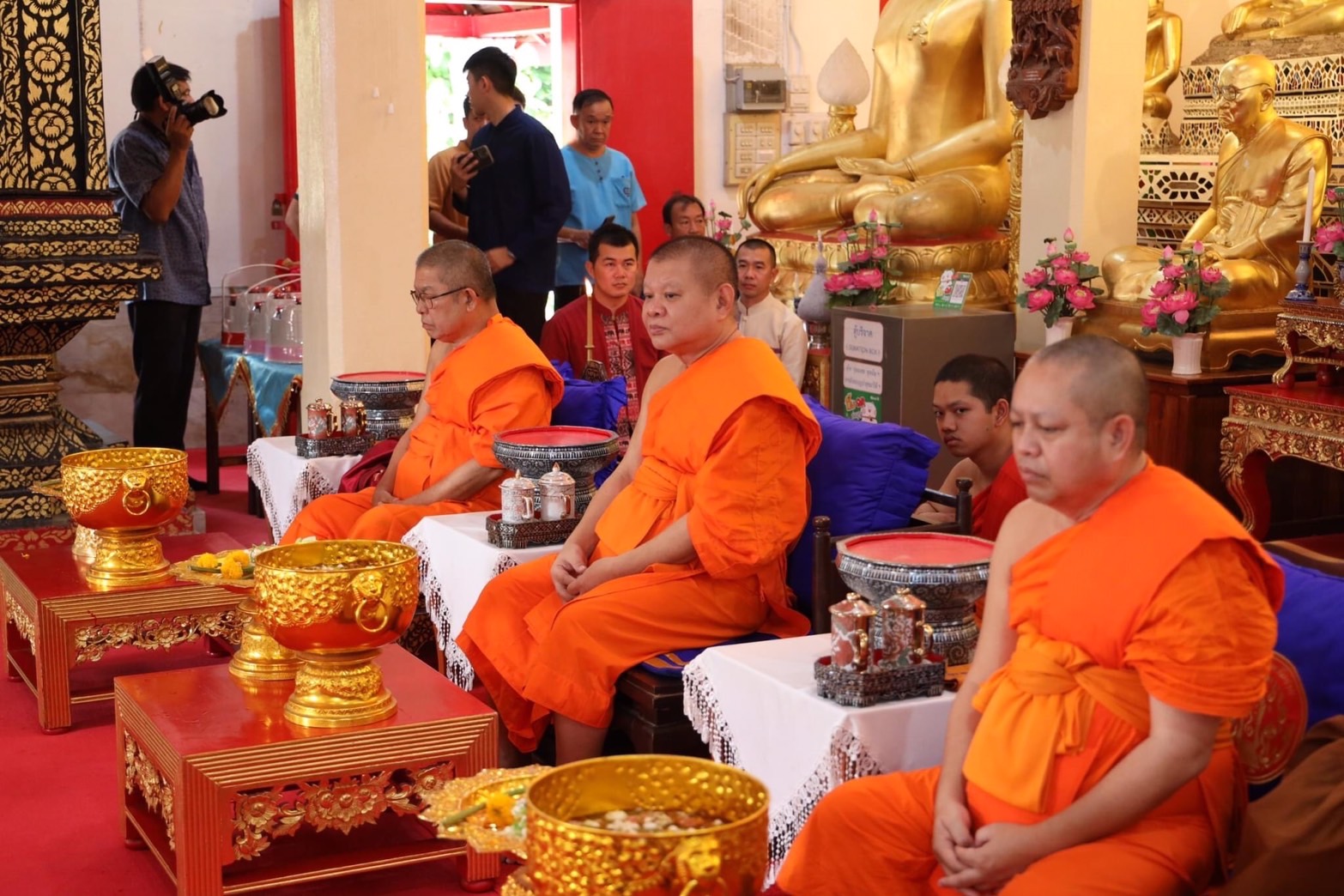 พช.น่าน ร่วมพิธีสามีจิกรรมคณะพระสังฆาธิการจังหวัดน่าน เนื่องในเทศกาลสงกรานต์ ประจำปี 2567