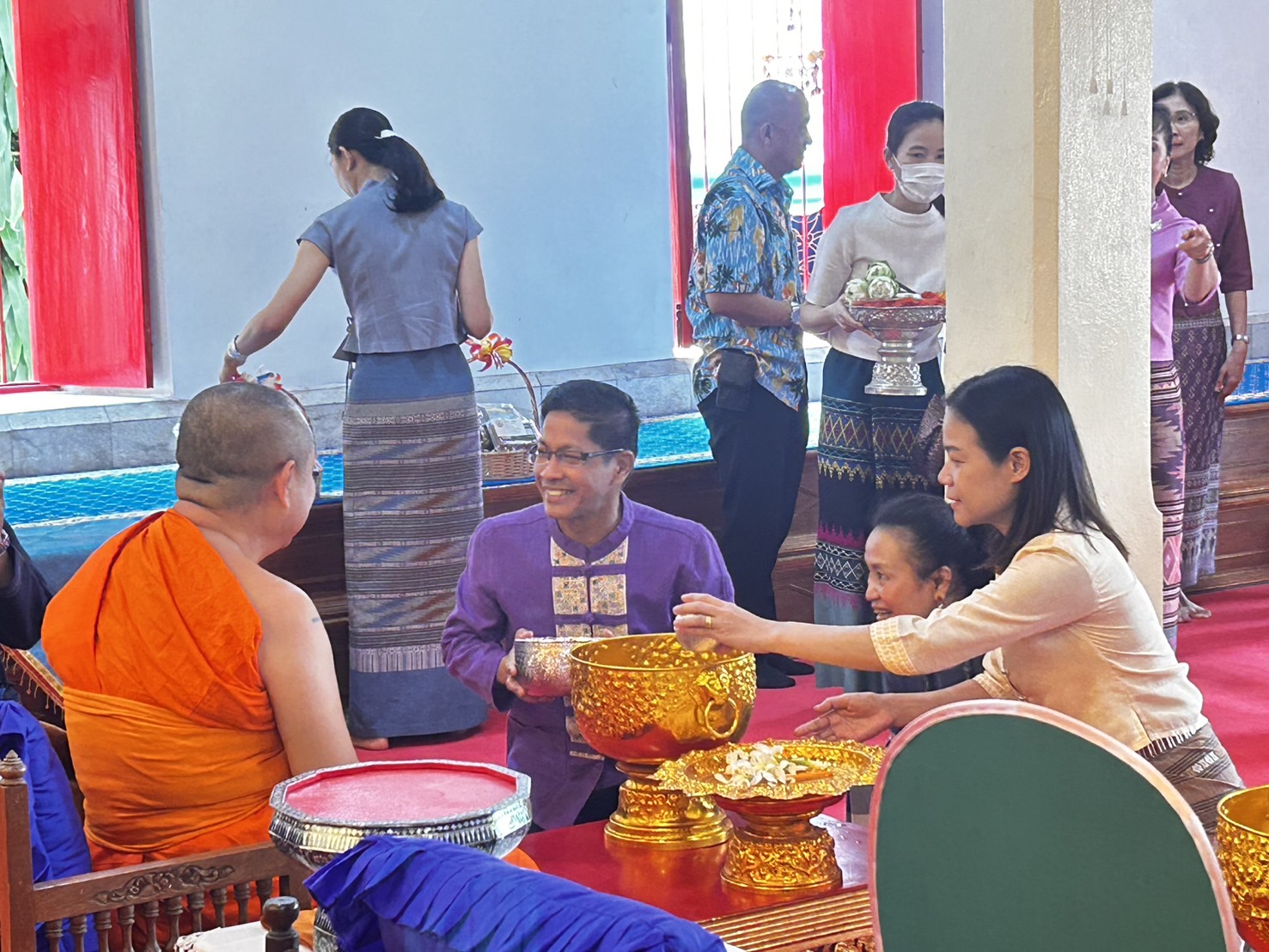 พช.น่าน ร่วมพิธีสามีจิกรรมคณะพระสังฆาธิการจังหวัดน่าน เนื่องในเทศกาลสงกรานต์ ประจำปี 2567