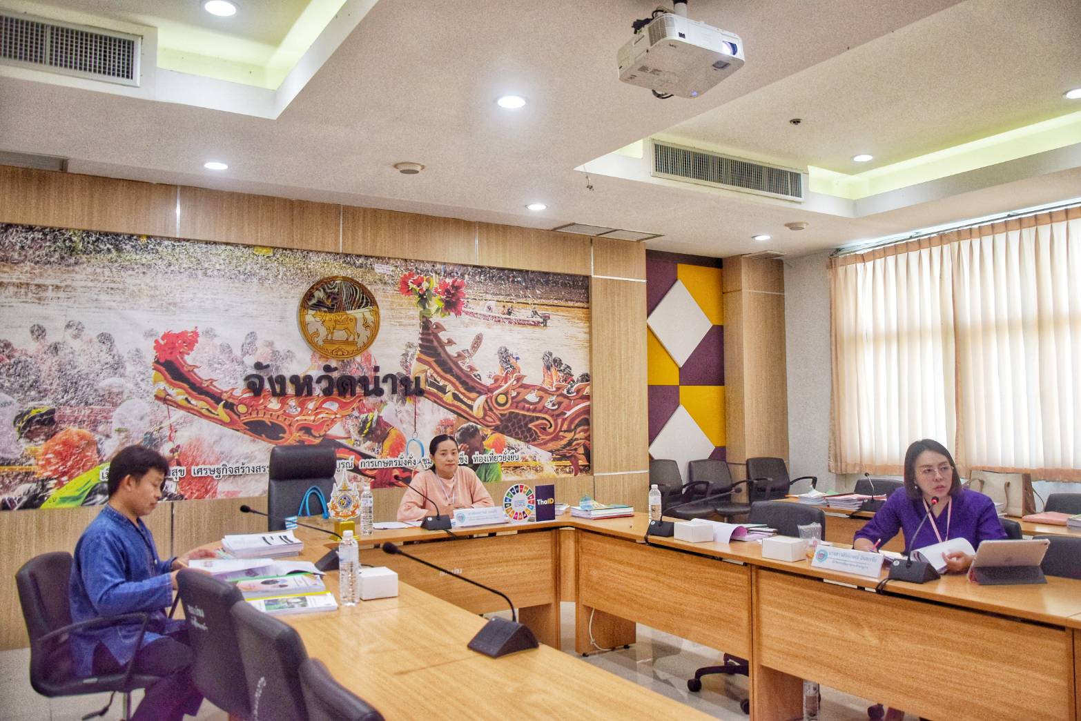 พช.น่าน ดำเนินการกลั่นกรองการคัดสรรกิจกรรมพัฒนาชุมชนดีเด่น ระดับจังหวัด ประจำปี 2567 ผ่านระบบออนไลน์ Webex Meeting