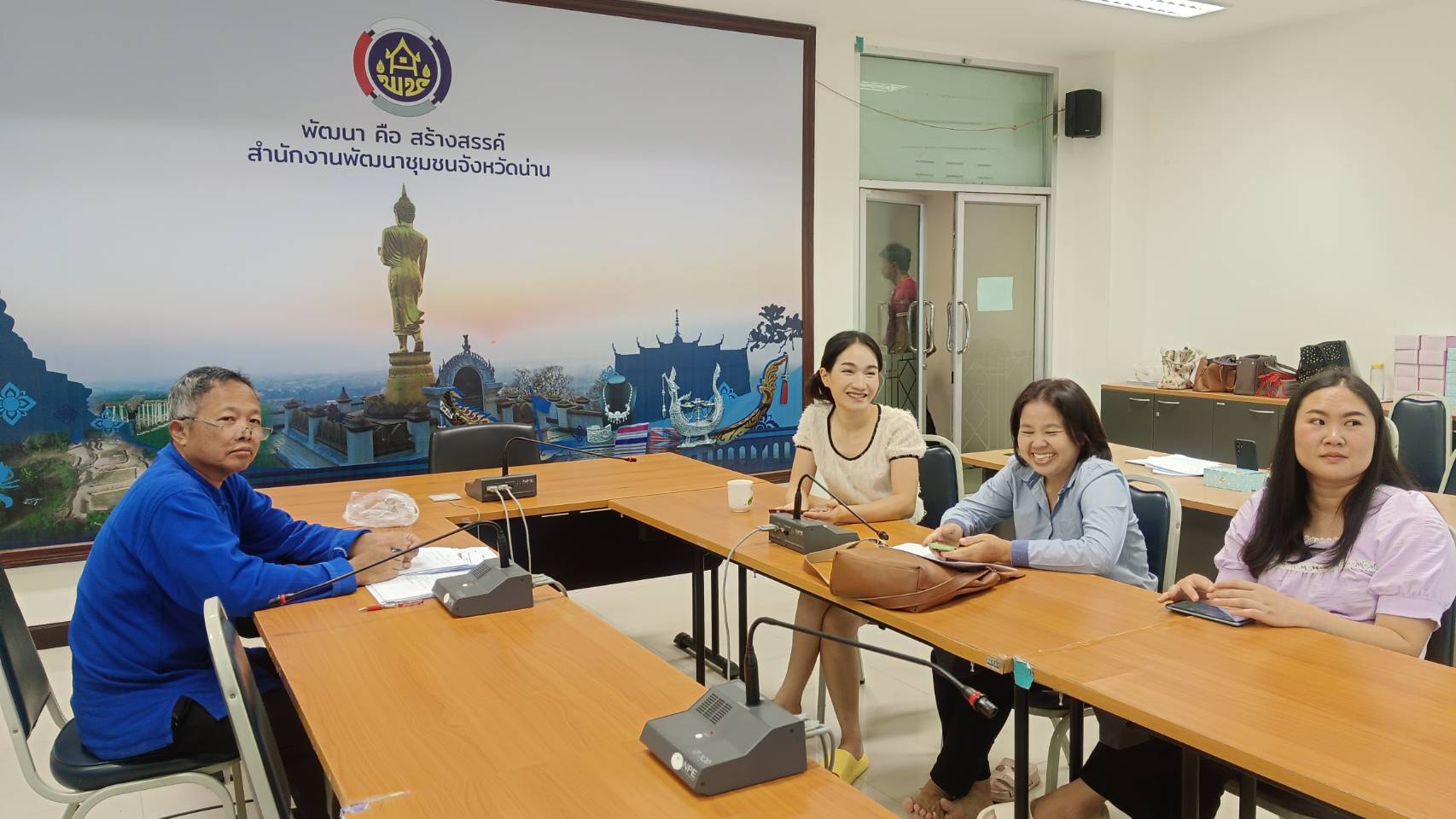 พช.น่าน ร่วมประชุมคณะกรรมการติดตามเร่งรัดการใช้งบประมาณรายจ่ายงบประมาณ พ.ศ. 2567 ผ่านระบบวีดีทัศน์ทางไกล (Video Conference)