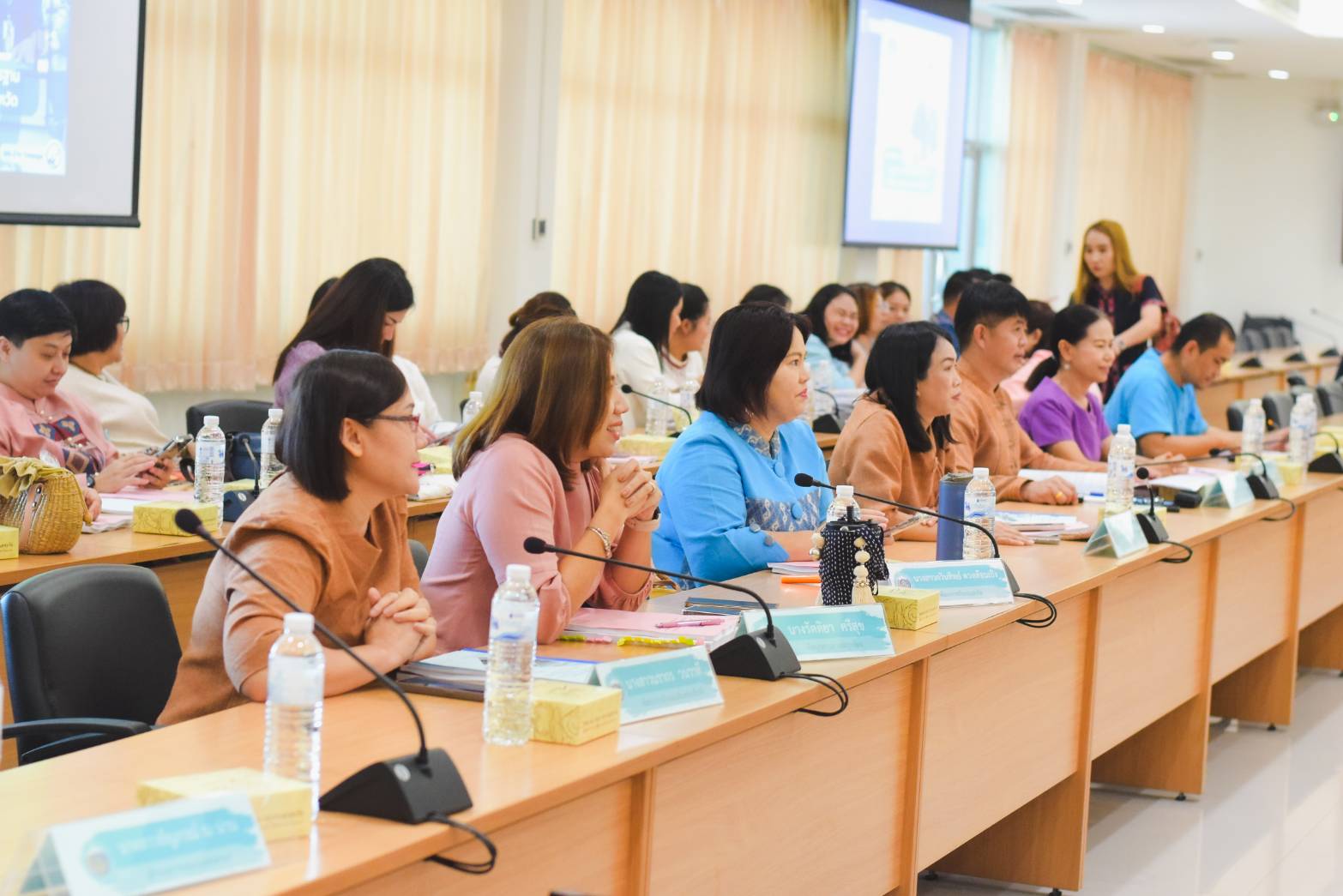 พช.น่าน ประชุมชี้แจงแนวทางการขับเคลื่อนการดำเนินกิจกรรมตามแผนการปฏิบัติงานและแผนการใช้จ่ายงบประมาณ ประจำปีงบประมาณ พ.ศ. 2567