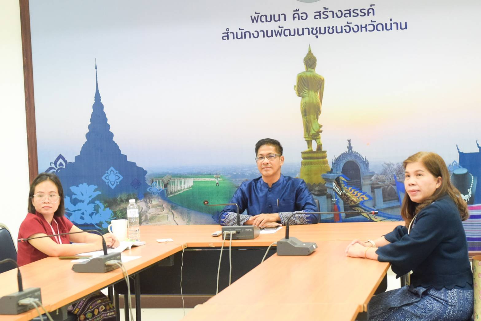 พช.น่าน ร่วมประชุมคณะทำงานขับเคลื่อนโครงการเฉลิมพระเกียรติพระบาทสมเด็จพระเจ้าอยู่หัวฯ กรมการพัฒนาชุมชน ครั้งที่ 1/2567 ผ่านระบบวิดีทัศน์ทางไกล (Video Conference)