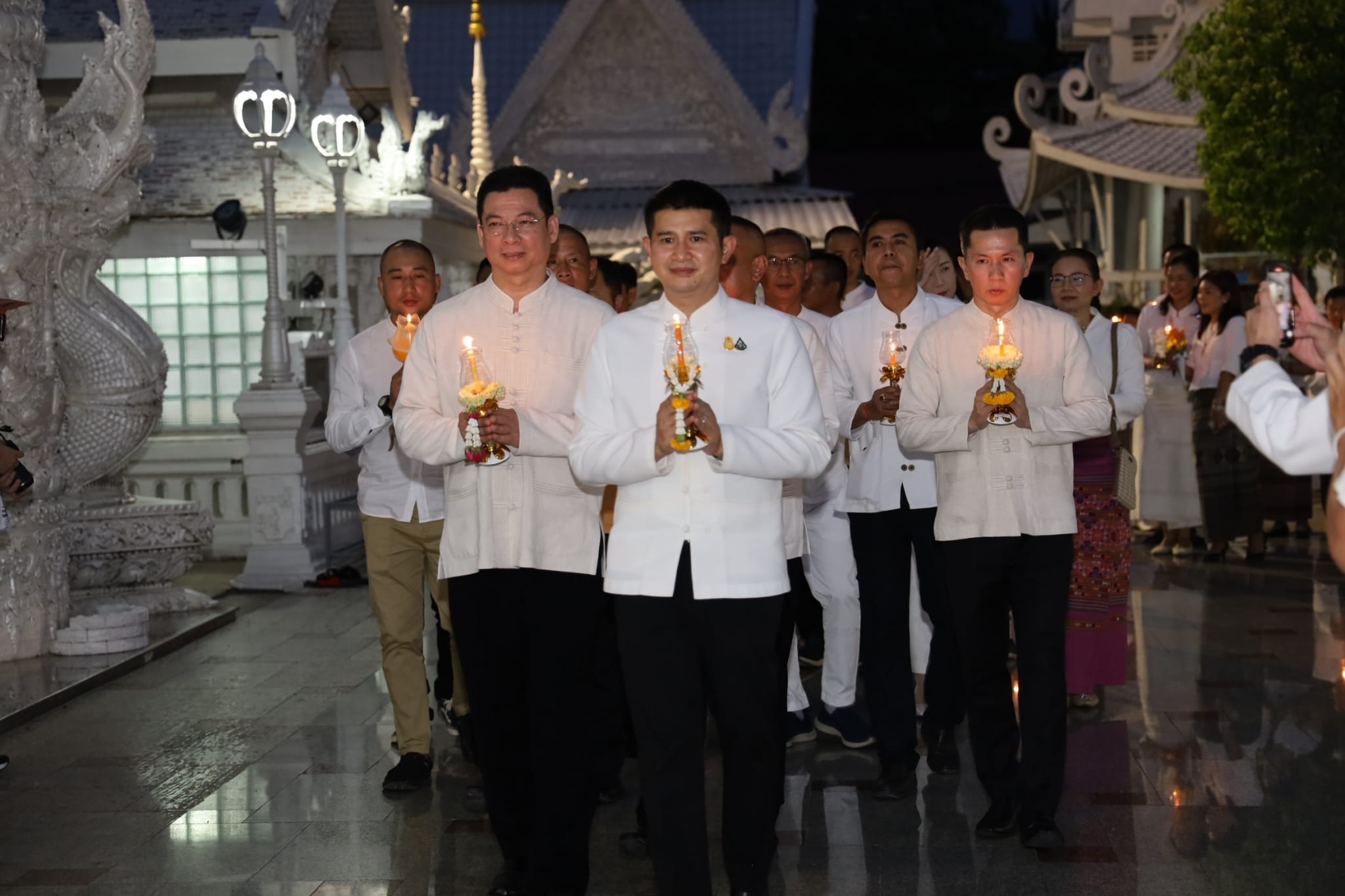 พช.น่าน ร่วมเวียนเทียน เนื่องในวันวิสาขบูชา 2567 เจริญพระพุทธมนต์ เจริญจิตตภาวนา เพื่อสร้างบุญ กุศล และความเป็นสิริมงคลแก่ชีวิต
