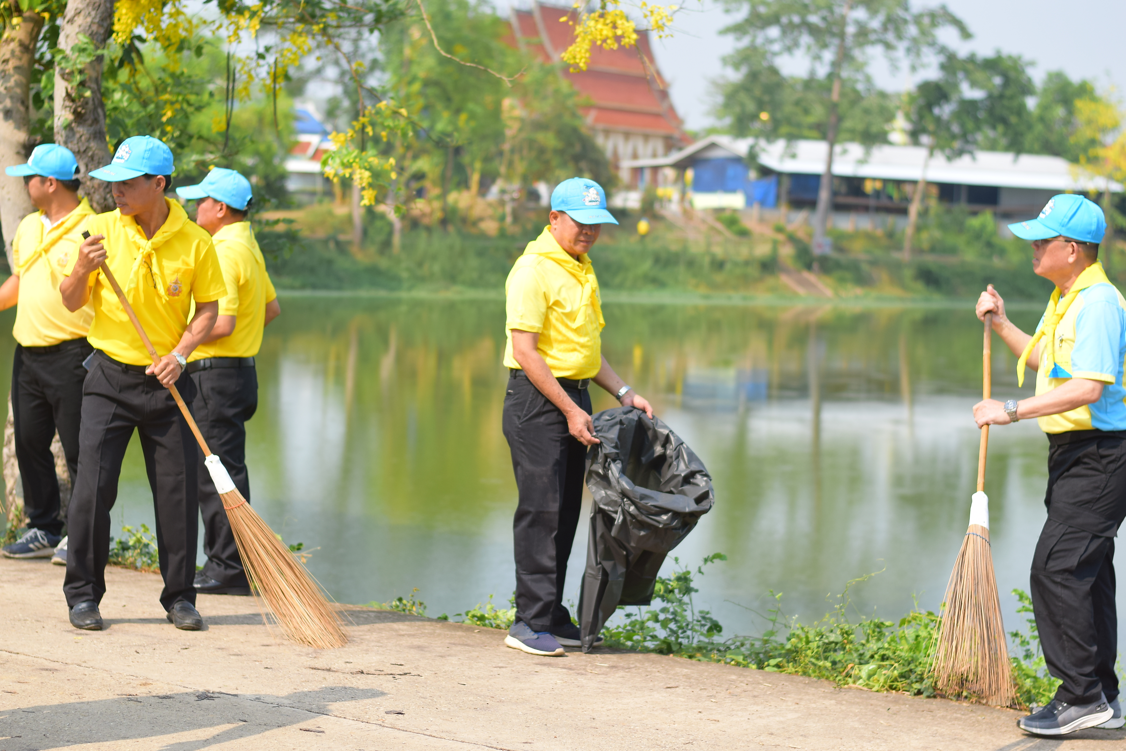 พช.น่าน ร่วมกิจกรรมจิตอาสา ” เราทำความดี ด้วยหัวใจ ”  เนื่องในวันฉัตรมงคล 2567