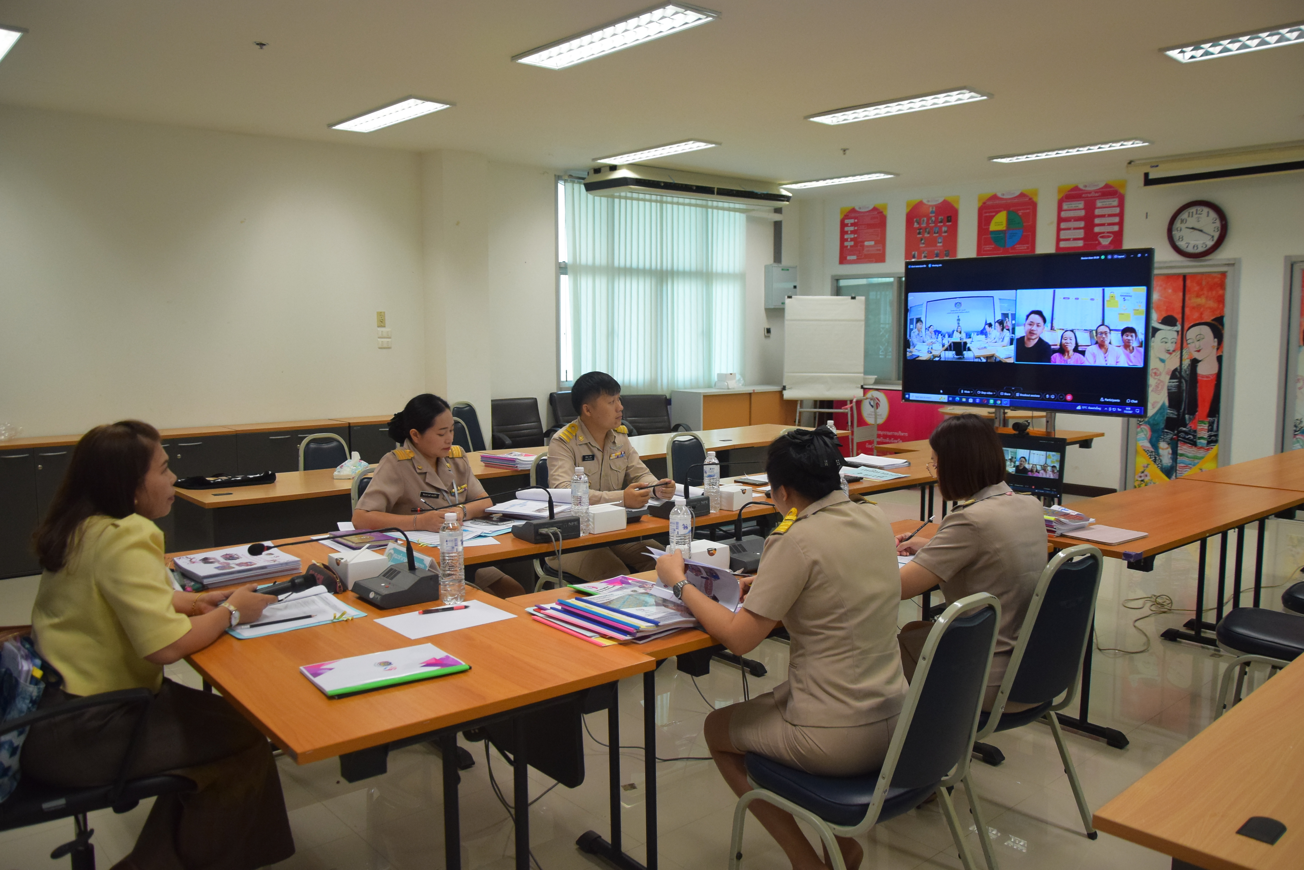 พช.น่าน คัดเลือกคนกองทุนพัฒนาบทบาทสตรีดีเด่นระดับจังหวัด ตามโครงการเชิดชูเกียรติคนกองทุนพัฒนาบทบาทสตรี ประจำปี 2567 รอบที่ 1