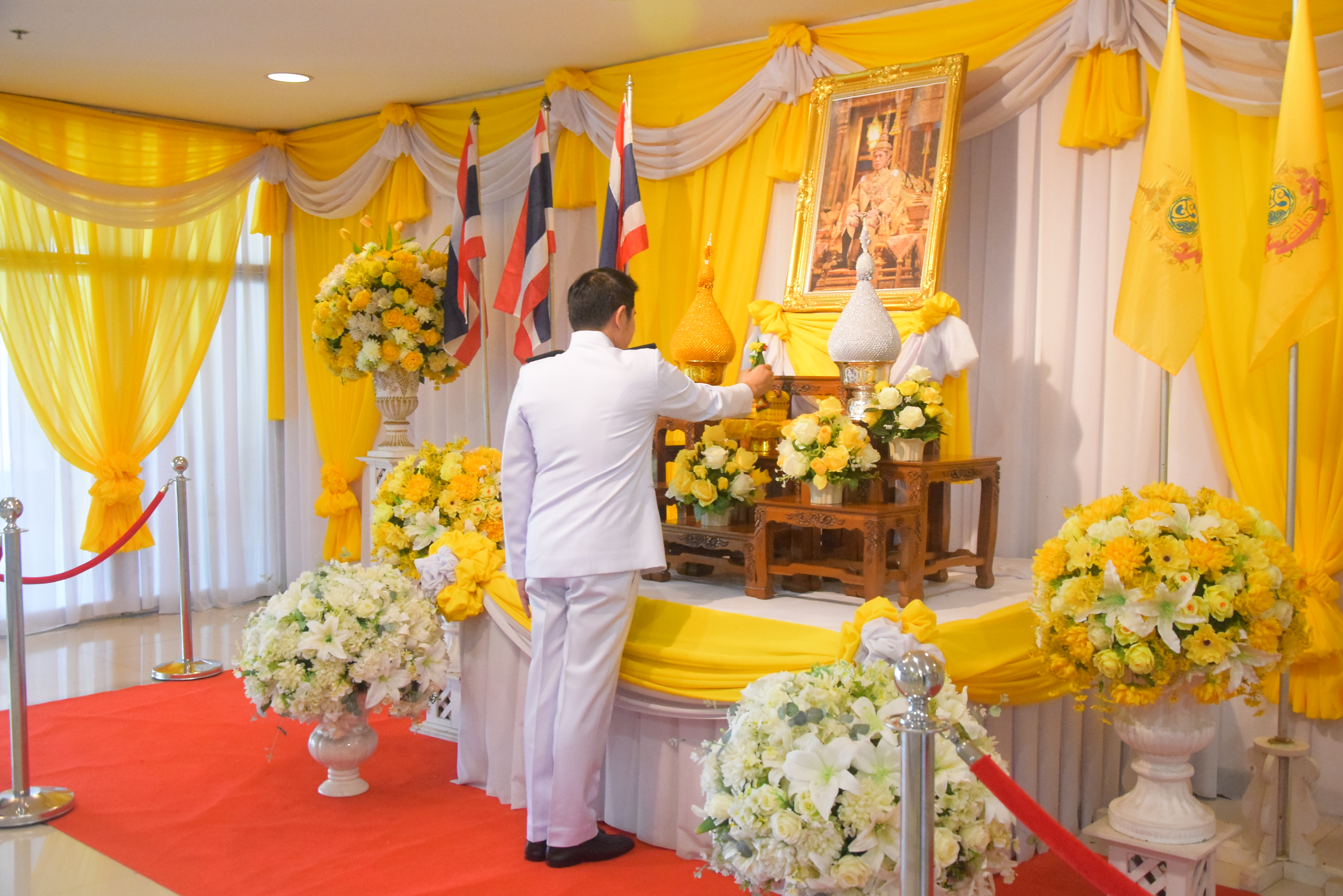 จังหวัดน่าน จัดพิธีรับพระราชทานแผ่นธรรมนาวา “วัง” ภาพวาดฝีพระหัตถ์พร้อมคติธรรม เป็นแนวทางให้ประชาชนปฏิบัติเพื่อความพ้นทุกข์