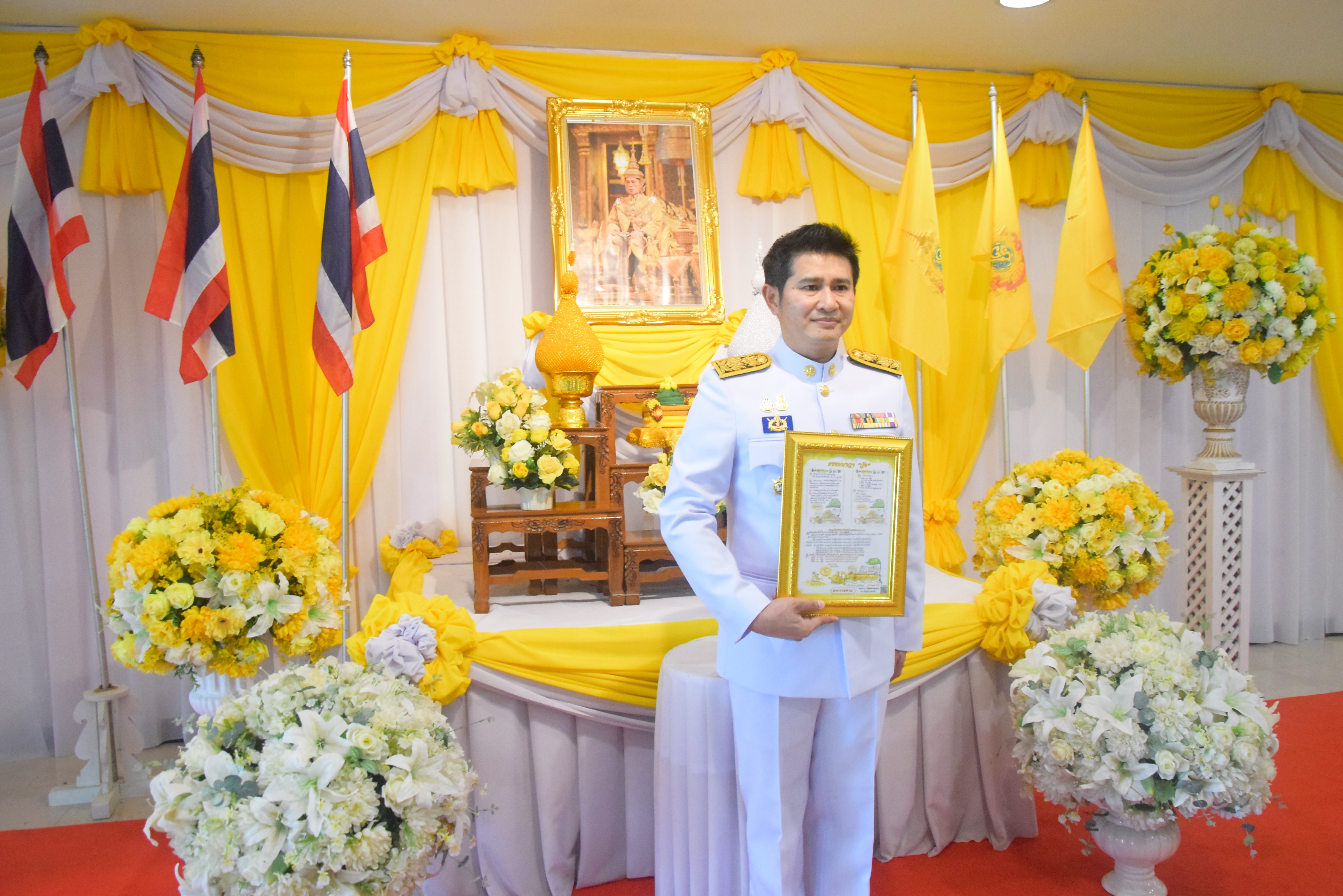 จังหวัดน่าน จัดพิธีรับพระราชทานแผ่นธรรมนาวา “วัง” ภาพวาดฝีพระหัตถ์พร้อมคติธรรม เป็นแนวทางให้ประชาชนปฏิบัติเพื่อความพ้นทุกข์