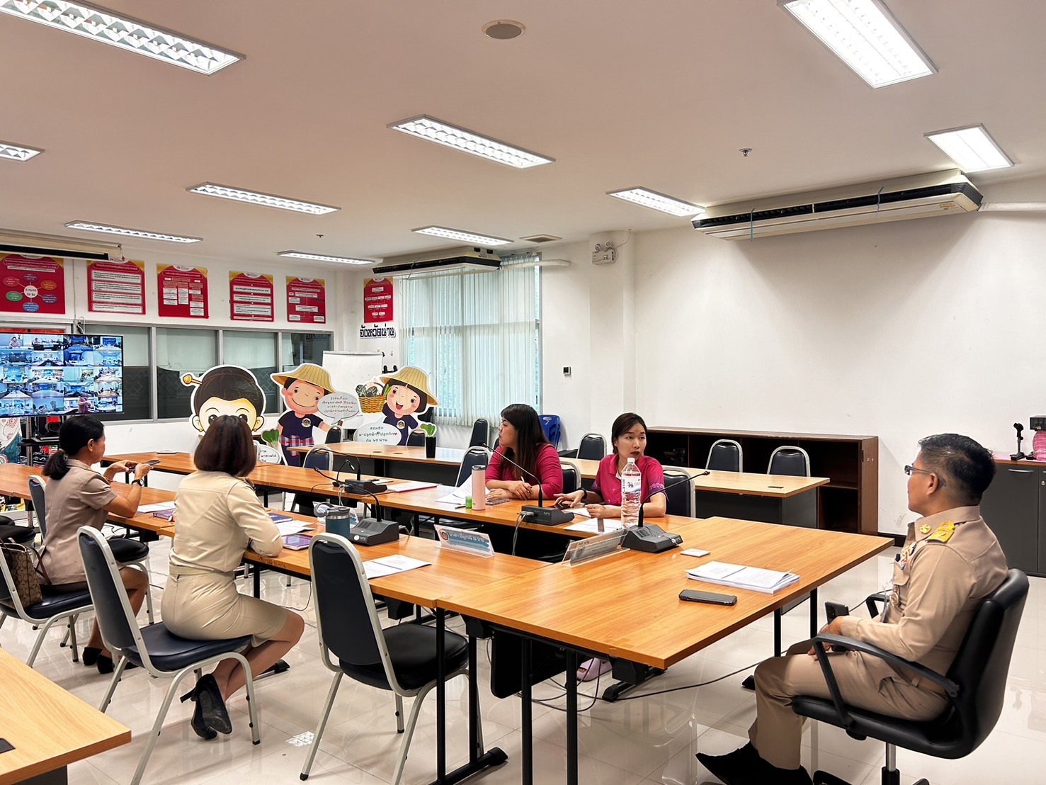 พช.น่าน ร่วมประชุมเร่งรัด กำกับ ติดตามการดำเนินงานกองทุนพัฒนาบทบาทสตรี ครั้งที่ 4/2567 ผ่านระบบวีดิทัศน์ทางไกล (Video Conference)