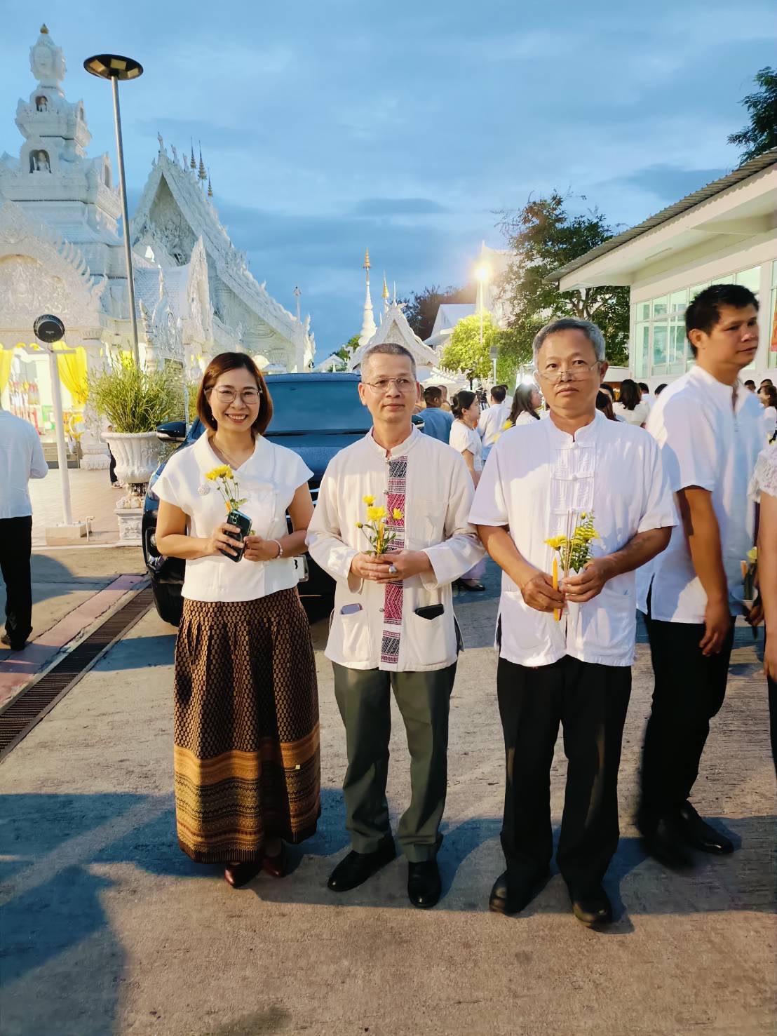 พช.น่าน ร่วมเวียนเทียน เนื่องในวันวิสาขบูชา 2567 เจริญพระพุทธมนต์ เจริญจิตตภาวนา เพื่อสร้างบุญ กุศล และความเป็นสิริมงคลแก่ชีวิต