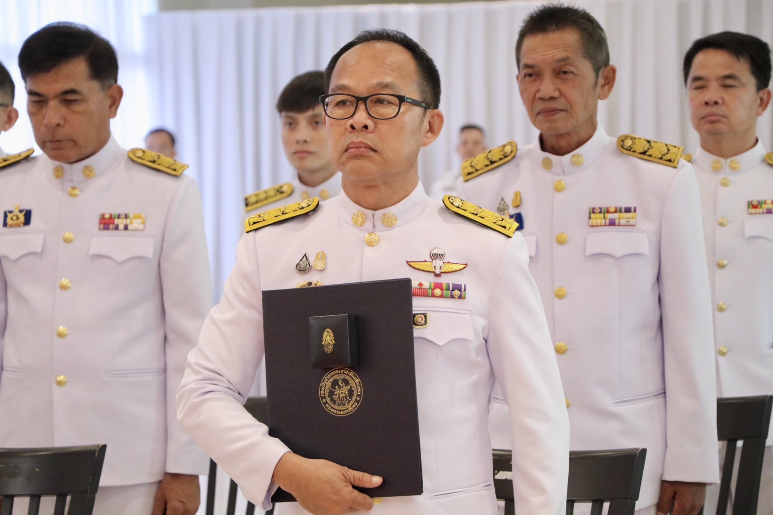 พช.น่าน ร่วมพิธีมอบเครื่องหมาย “รักษาดินแดนยิ่งชีพ” แก่ผู้ทำคุณประโยชน์ต่อกิจการกองอาสารักษาดินแดน