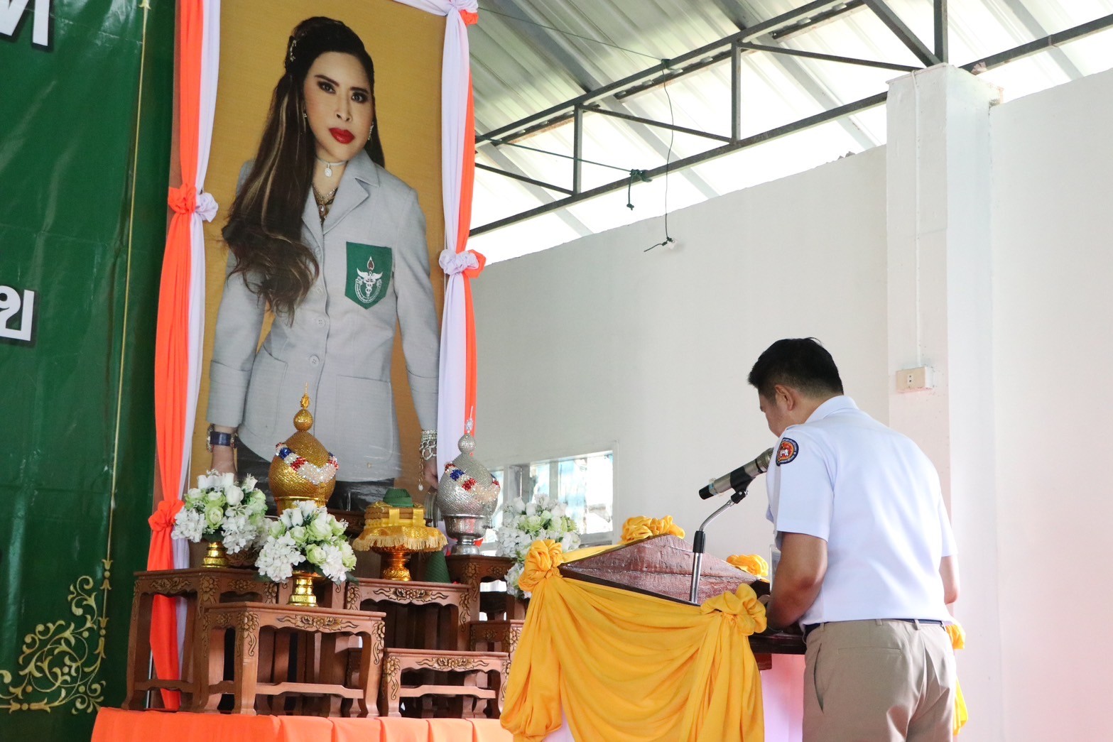 #สร้างสรรค์ชุมชน คนพช.น่าน# พช.น่าน ร่วมกิจกรรมหน่วยบำบัดทุกข์ บำรุงสุข สร้างรอยยิ้ม ให้ประชาชนจังหวัดน่าน ที่อำเภอปัว