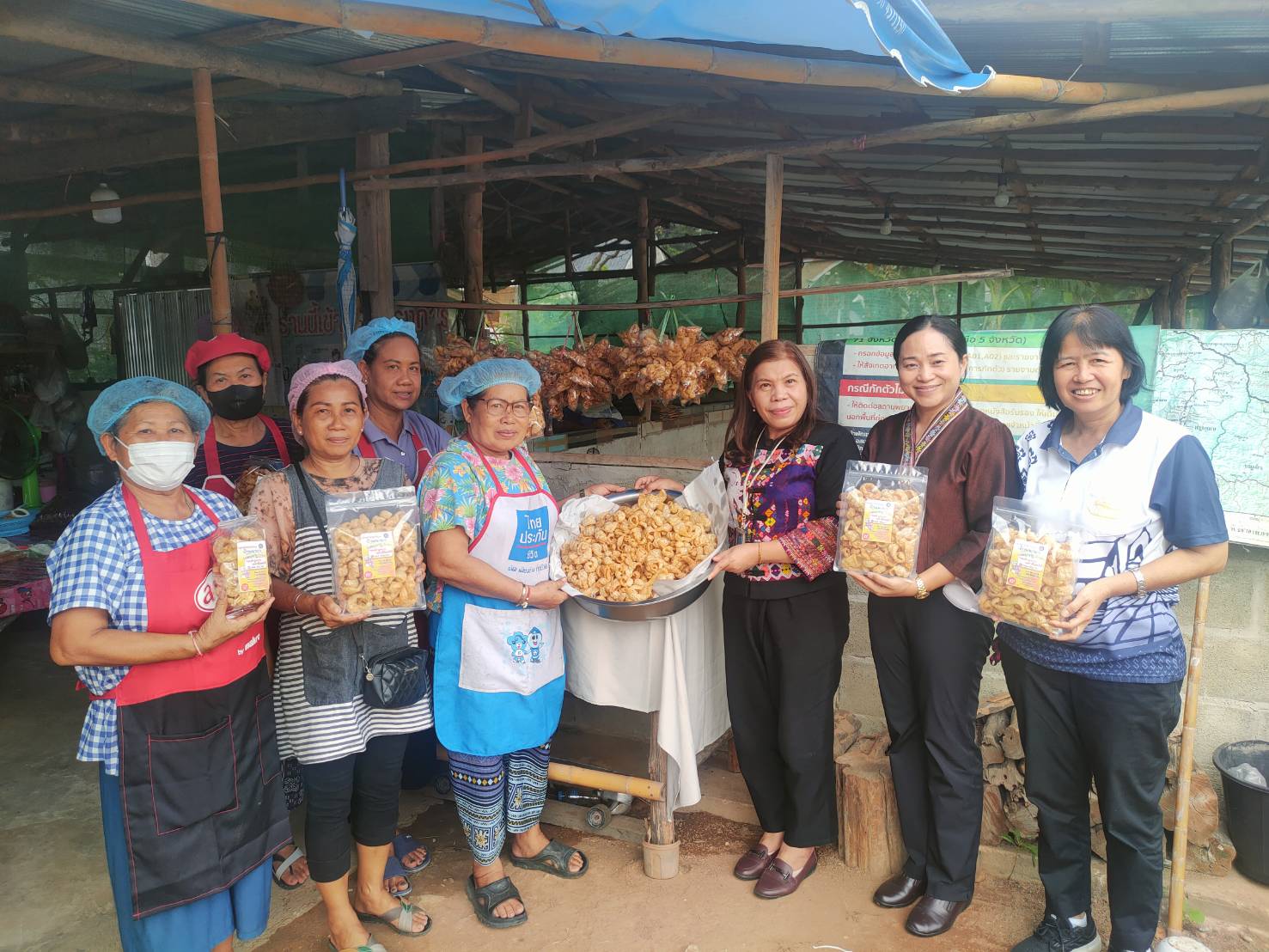 (#)สร้างสรรค์ชุมชน คนพช.น่าน(#) พช.น่าน ติดตามเตรียมความพร้อม ผู้ประกอบการ OTOP ประเภทกลุ่มผู้ผลิตชุมชน ตามโครงการส่งเสริมกระบวนการเครือข่ายองค์ความรู้ (Knowledge – Based OTOP : OTOP) ประจำปี 2567     