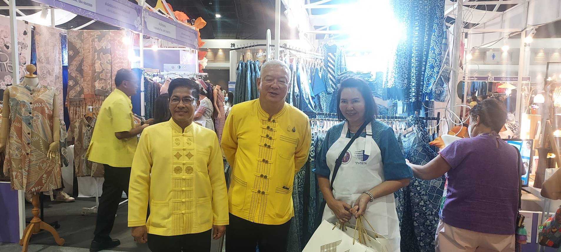 #สร้างสรรค์ชุมชน คนพช.น่าน# จังหวัดน่าน ร่วมพิธีเปิดงาน OTOP MIDYEAR 2024  “หลากหลายผลิตภัณฑ์ สีสันภูมิปัญญาไทย”