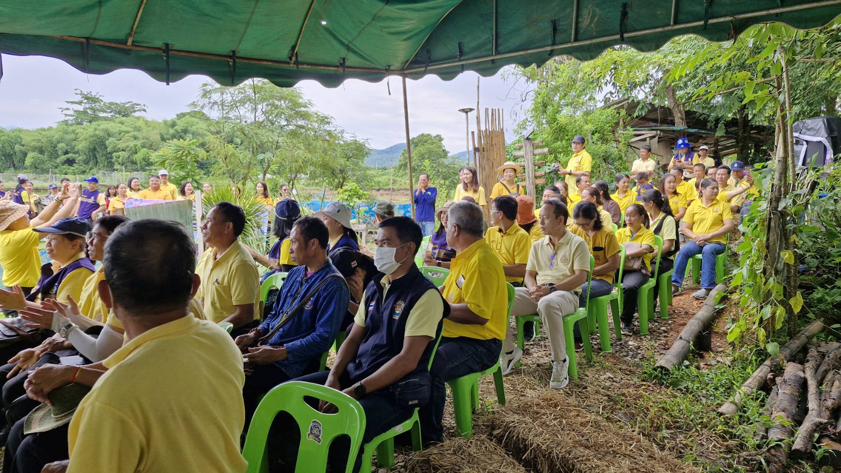 #สร้างสรรค์ชุมชน คนพช.น่าน# พช.น่าน จัดกิจกรรม “เอามื้อสามัคคี ทำความดี ถวายเป็นพระราชกุศล” โครงการเฉลิมพระเกียรติพระบาทสมเด็จพระเจ้าอยู่หัว เนื่องในโอกาสมหามงคลเฉลิมพระชนมพรรษา 6 รอบ 28 กรกฎาคม 2567 โครงการขยายผลการพัฒนาพื้นที่ต้นแบบการพัฒนาคุณภาพชีวิต ตามหลักทฤษฎีใหม่ ประยุกต์สู่ “โคก หนอง นา” เฉลิมพระเกียรติพระบาทสมเด็จพระเจ้าอยู่หัว