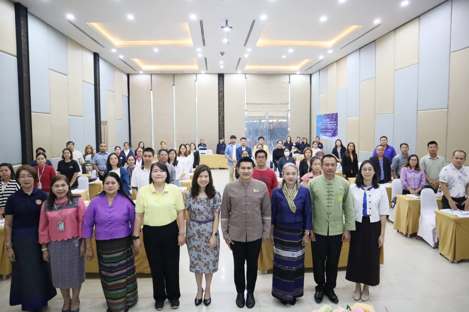 พช.น่าน ร่วมกิจกรรมและประชาสัมพันธ์การฝึกอบรมเชิงปฏิบัติการ การเตรียมความพร้อมและพัฒนาศักยภาพผู้ประกอบการเพื่อเพิ่มขีดความสามารถด้านการค้าชายแดนและการส่งออก