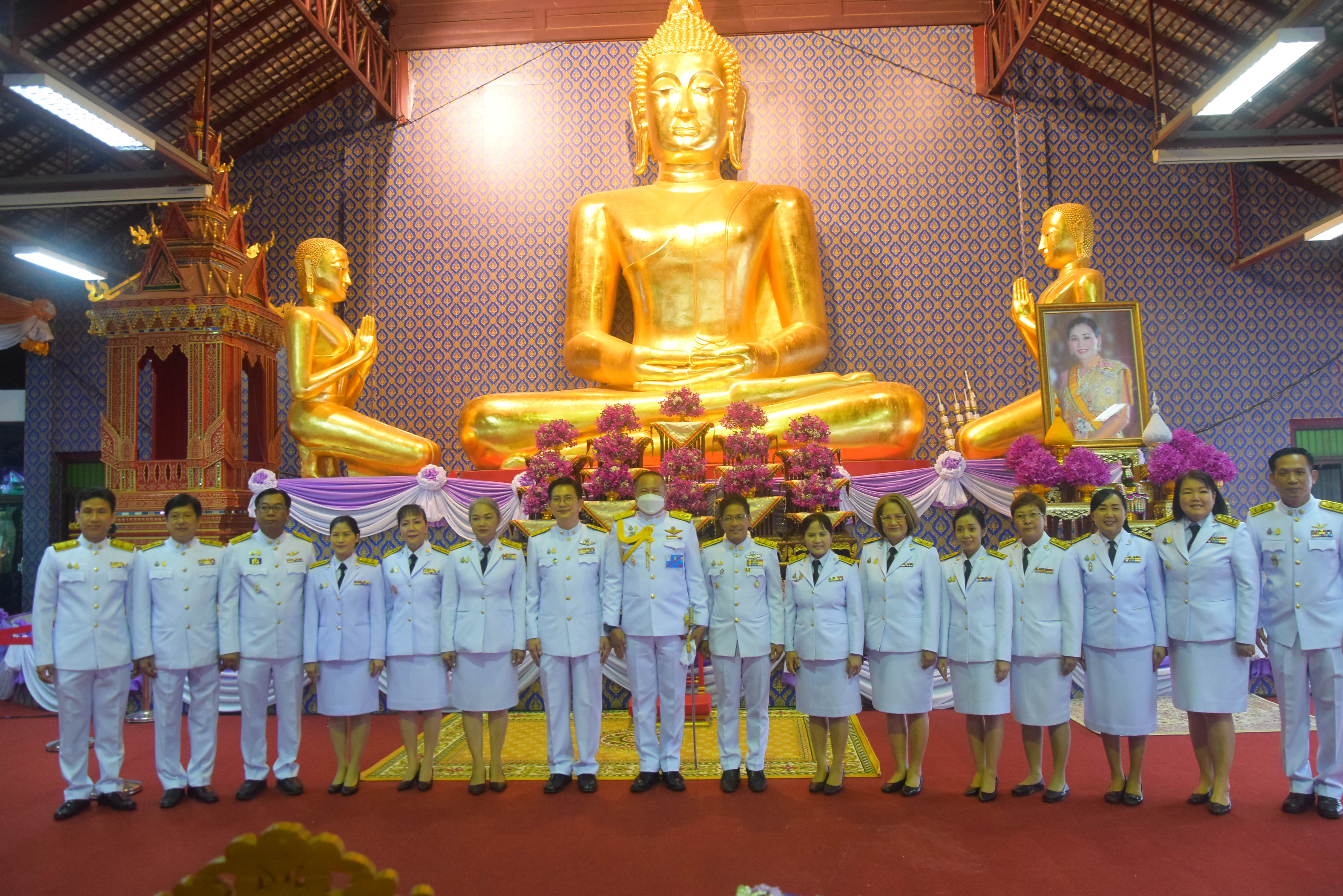 พช.น่าน ร่วมพิธีทำบุญตักบาตรถวายพระกุศล เฉลิมพระเกียรติสมเด็จพระนางเจ้าฯ พระบรมราชินี เนื่องในโอกาสวันเฉลิมพระชนมพรรษา 3 มิถุนายน 2567