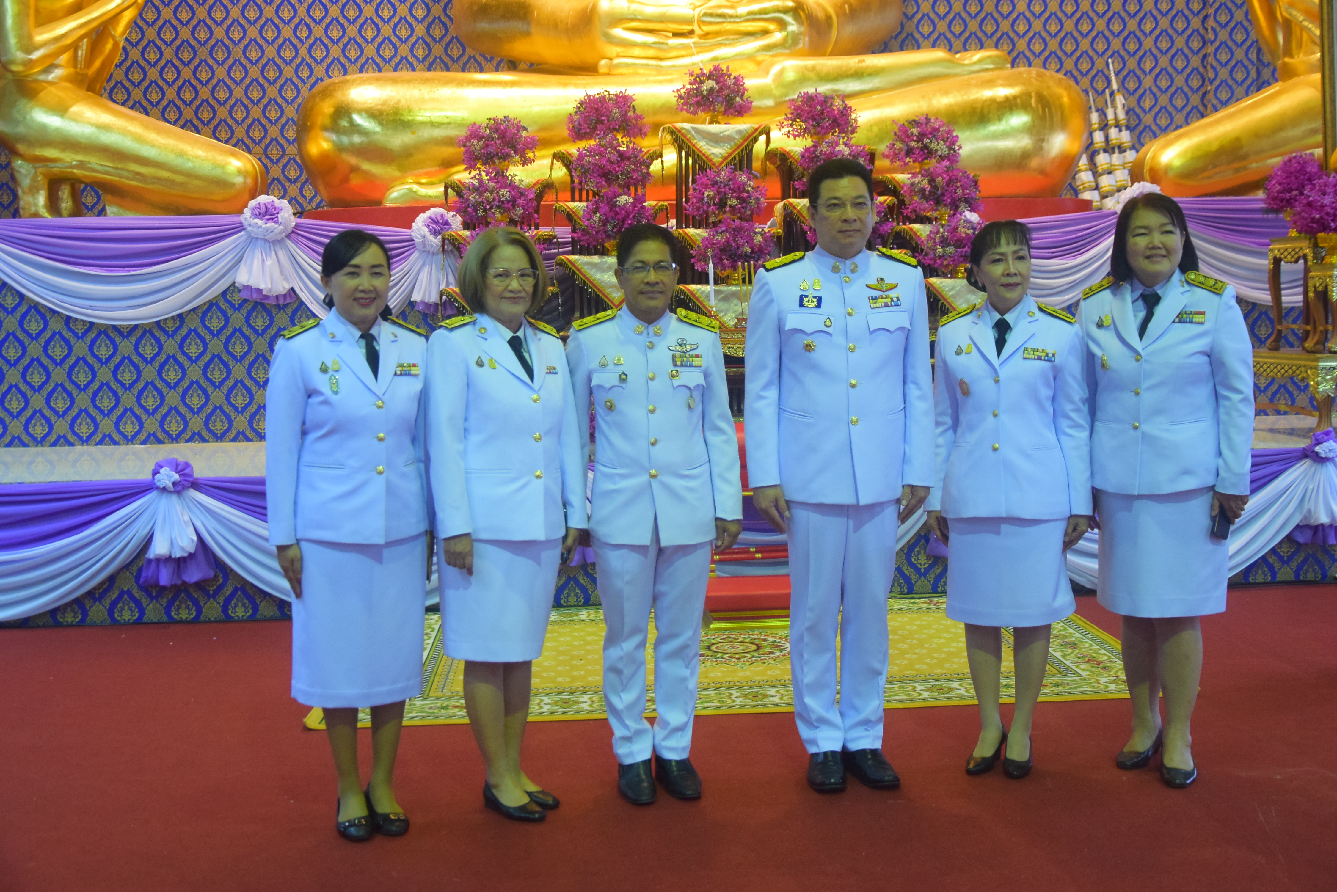 พช.น่าน ร่วมพิธีทำบุญตักบาตรถวายพระกุศล เฉลิมพระเกียรติสมเด็จพระนางเจ้าฯ พระบรมราชินี เนื่องในโอกาสวันเฉลิมพระชนมพรรษา 3 มิถุนายน 2567