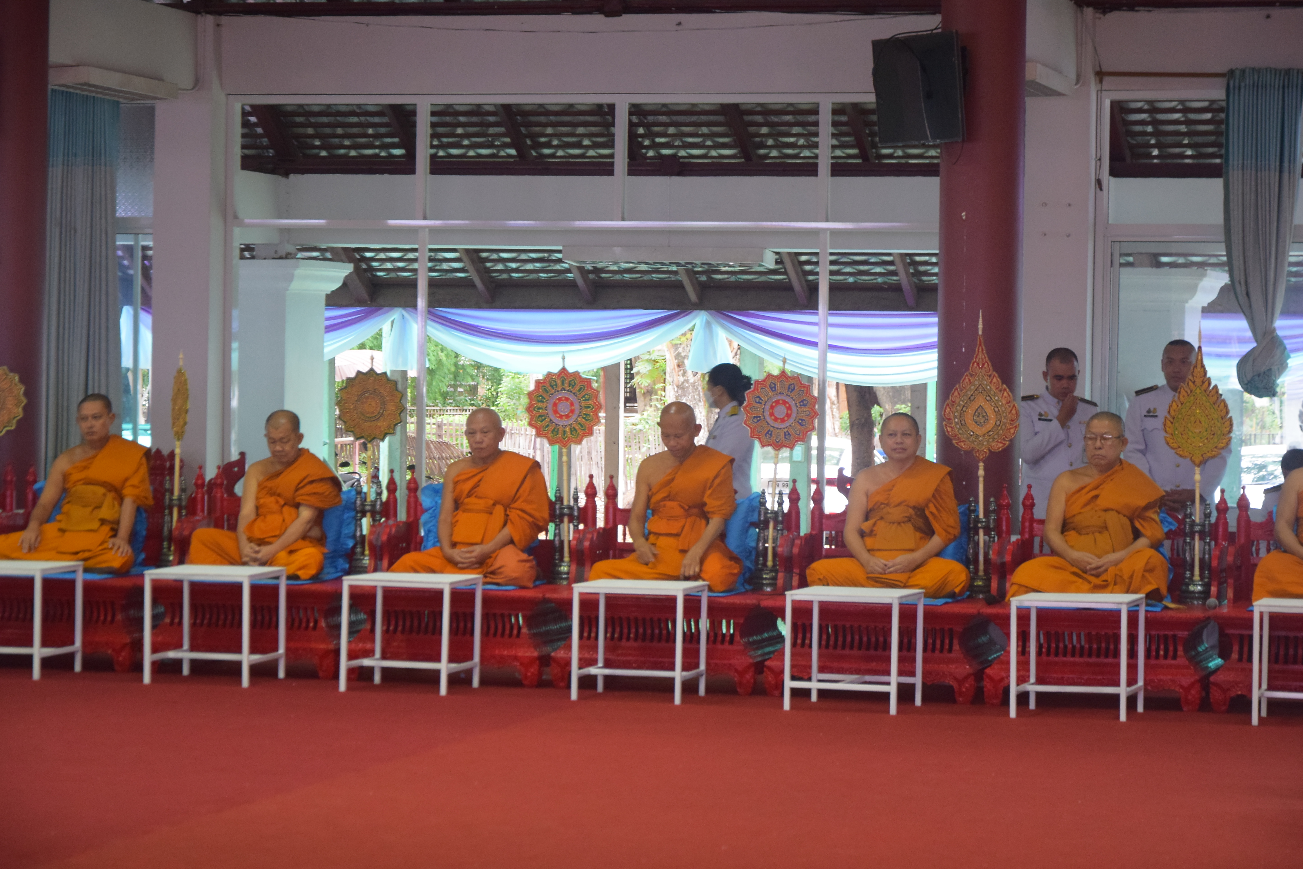 พช.น่าน ร่วมพิธีทำบุญตักบาตรถวายพระกุศล เฉลิมพระเกียรติสมเด็จพระนางเจ้าฯ พระบรมราชินี เนื่องในโอกาสวันเฉลิมพระชนมพรรษา 3 มิถุนายน 2567