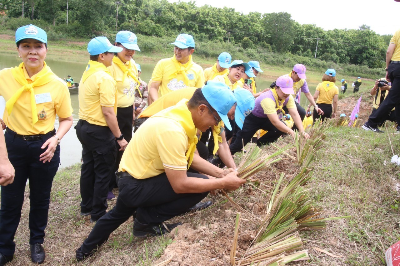 พช.น่าน  ร่วมกิจกรรมจิตอาสาเฉลิมพระเกียรติสมเด็จพระนางเจ้าฯ พระบรมราชินี เนื่องในโอกาสวันเฉลิมพระชนมพรรษา 3 มิถุนายน 2567